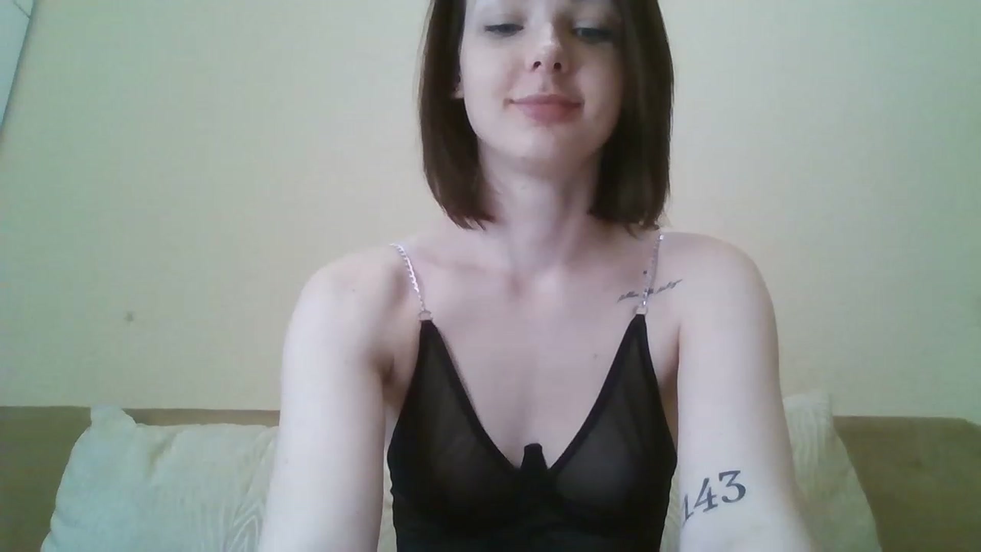Gallery image thumbnail from RoxieSinner's myfreecams stream on, 03/21/2023, 11:40 image 9 of 20