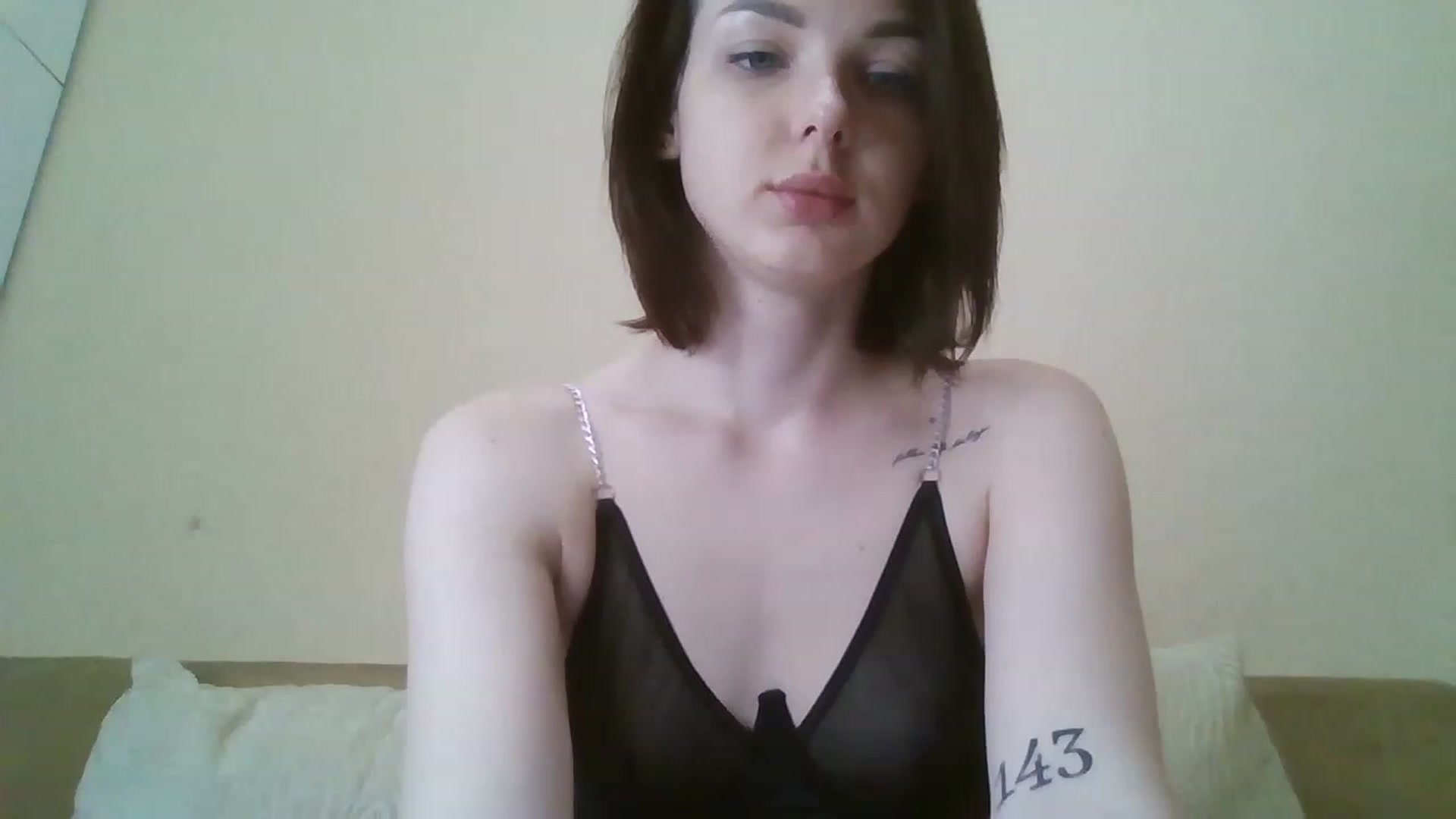 Gallery image thumbnail from RoxieSinner's myfreecams stream on, 03/21/2023, 12:11 image 12 of 20