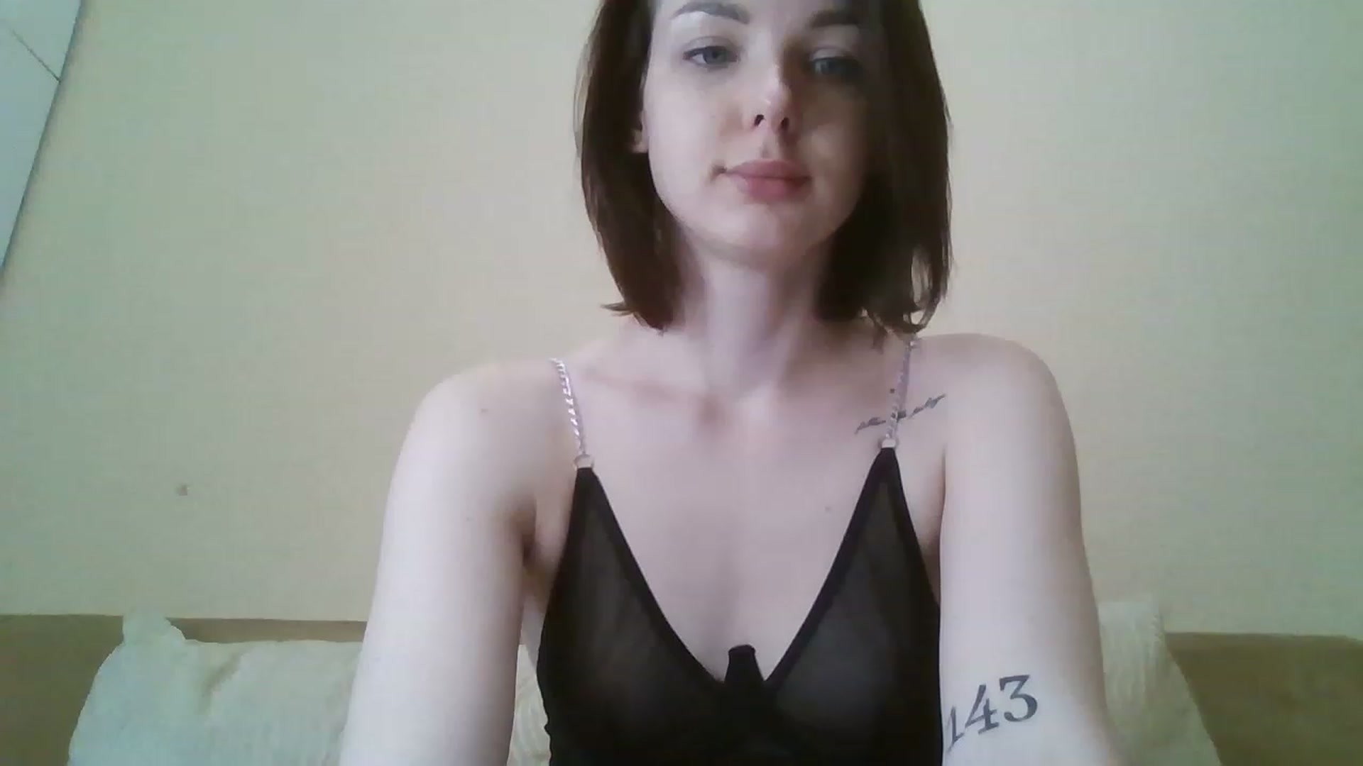 Gallery image thumbnail from RoxieSinner's myfreecams stream on, 03/21/2023, 12:11 image 11 of 20