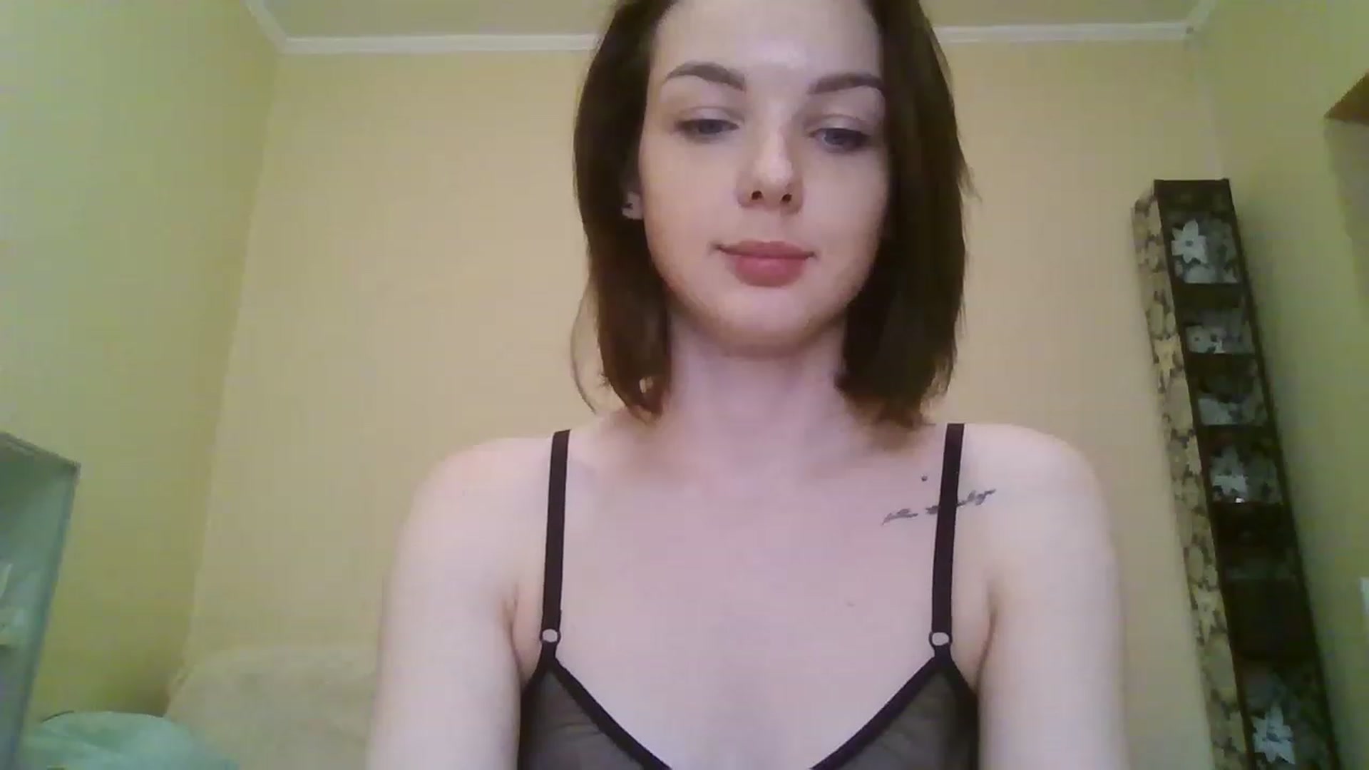 Gallery image thumbnail from RoxieSinner's myfreecams stream on, 03/23/2023, 14:01 image 6 of 20