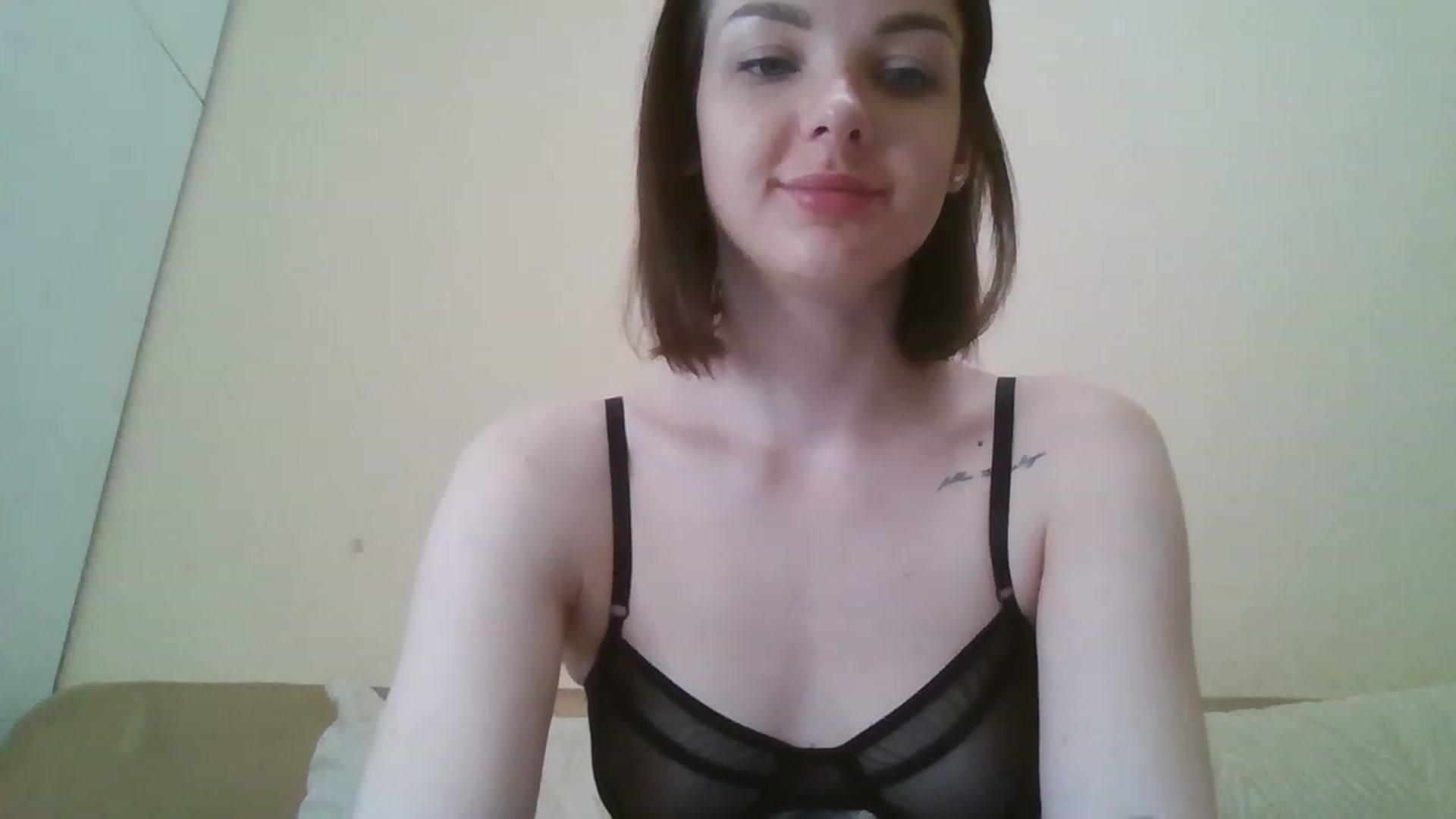 Gallery image thumbnail from RoxieSinner's myfreecams stream on, 03/26/2023, 10:05 image 15 of 20