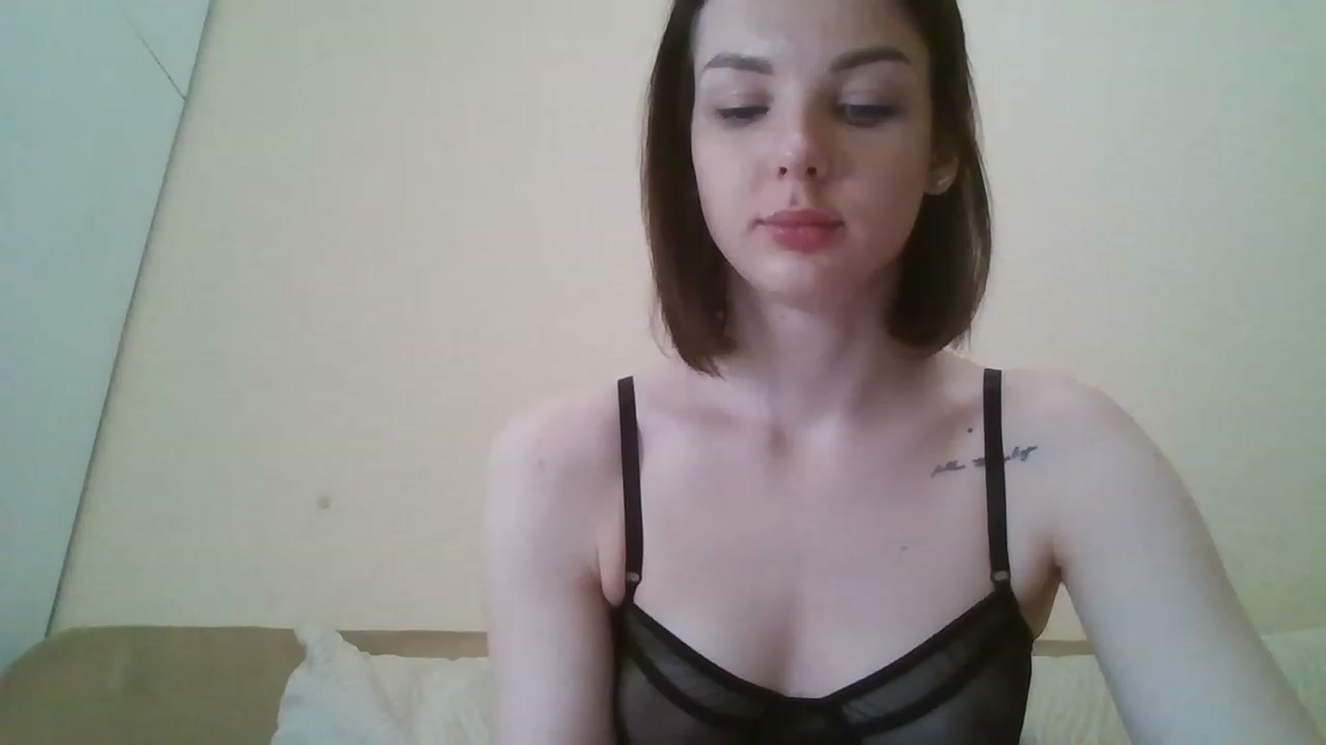 Gallery image thumbnail from RoxieSinner's myfreecams stream on, 03/26/2023, 10:05 image 14 of 20