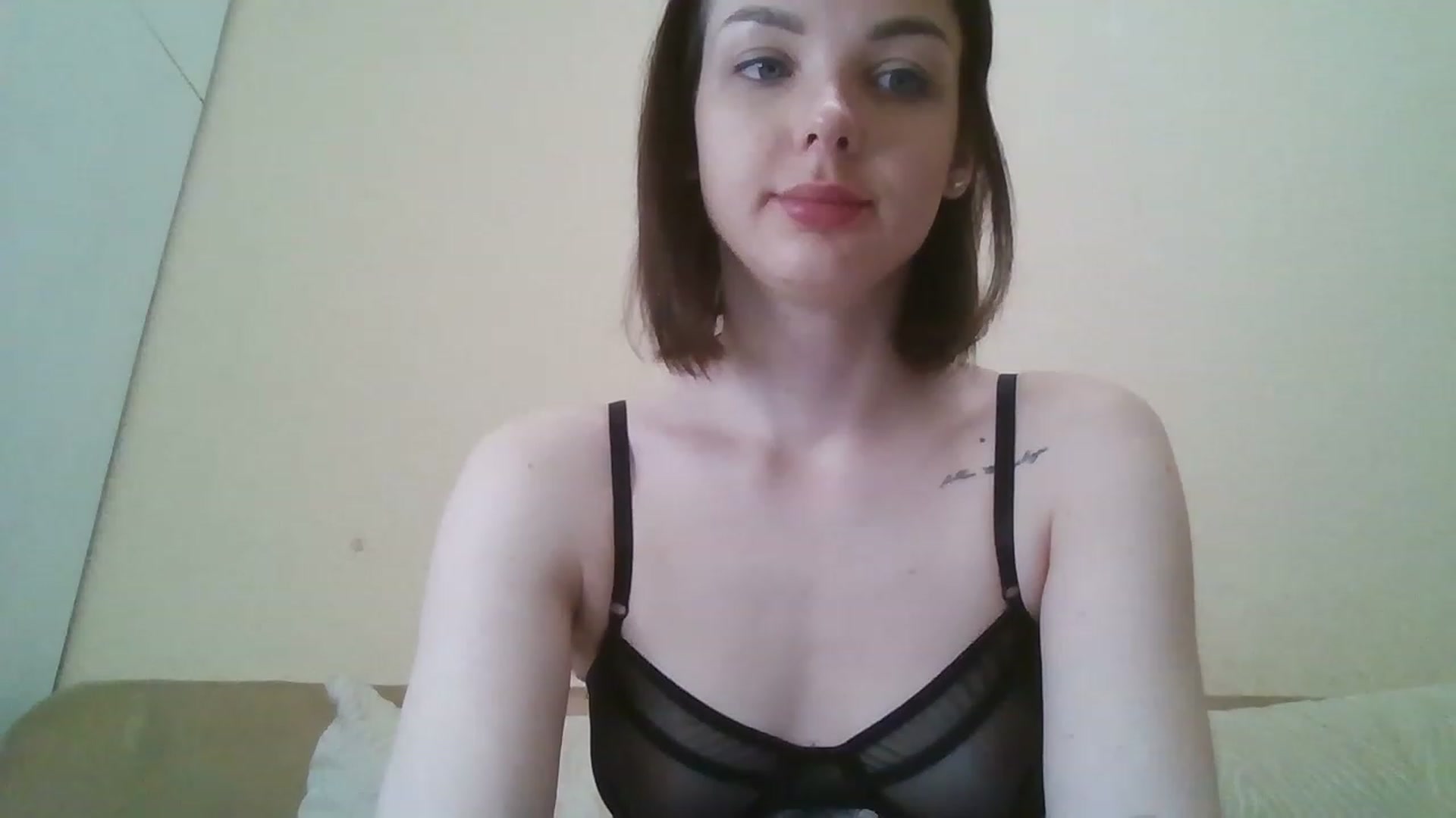 Gallery image thumbnail from RoxieSinner's myfreecams stream on, 03/26/2023, 10:05 image 12 of 20