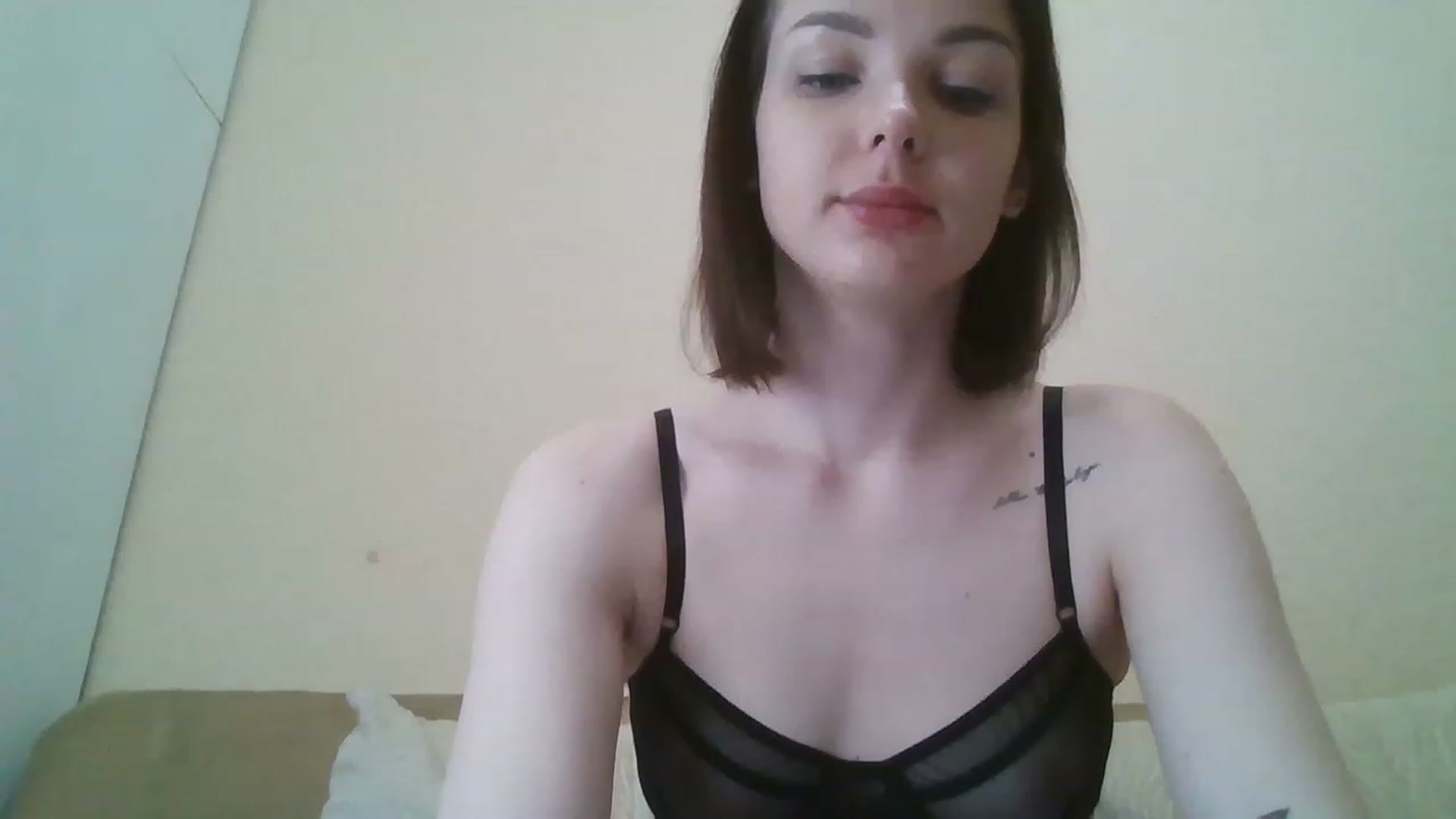 Gallery image thumbnail from RoxieSinner's myfreecams stream on, 03/26/2023, 10:05 image 6 of 20