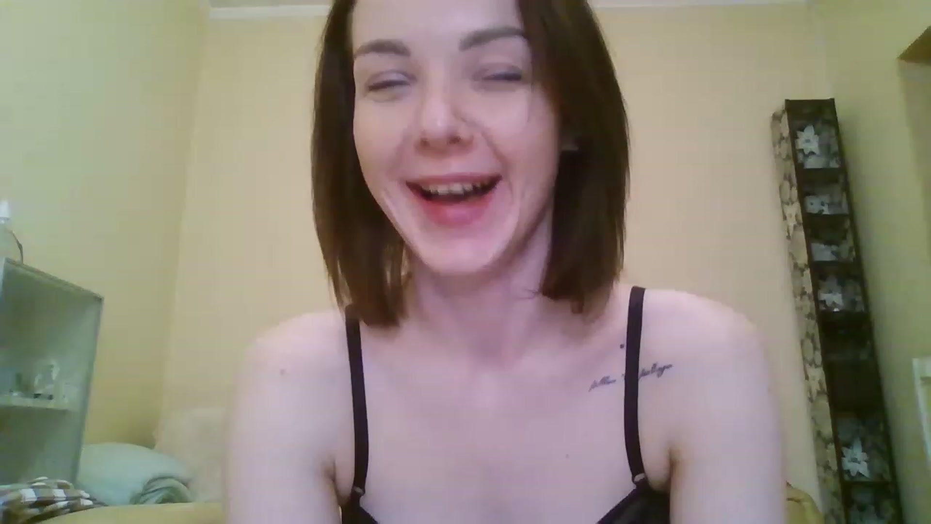 Gallery image thumbnail from RoxieSinner's myfreecams stream on, 03/26/2023, 13:05 image 14 of 20