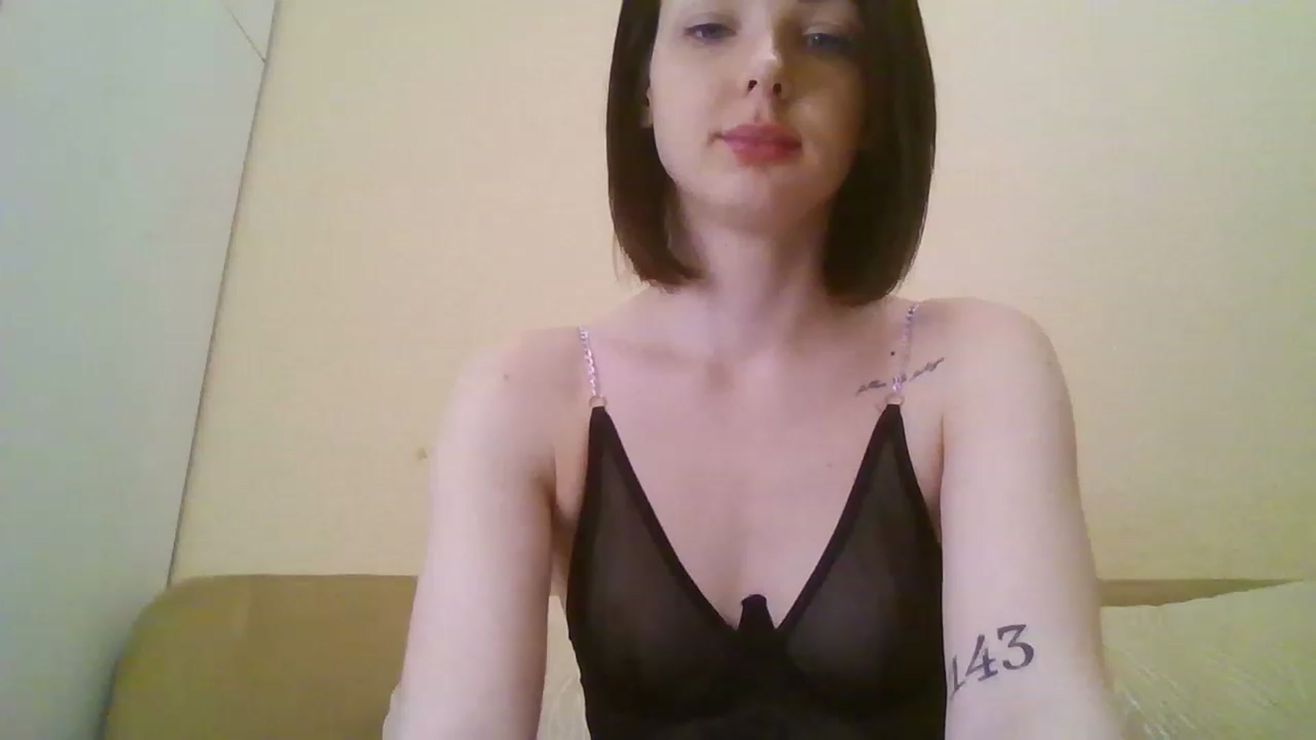 Gallery image thumbnail from RoxieSinner's myfreecams stream on, 03/29/2023, 09:26 image 11 of 20
