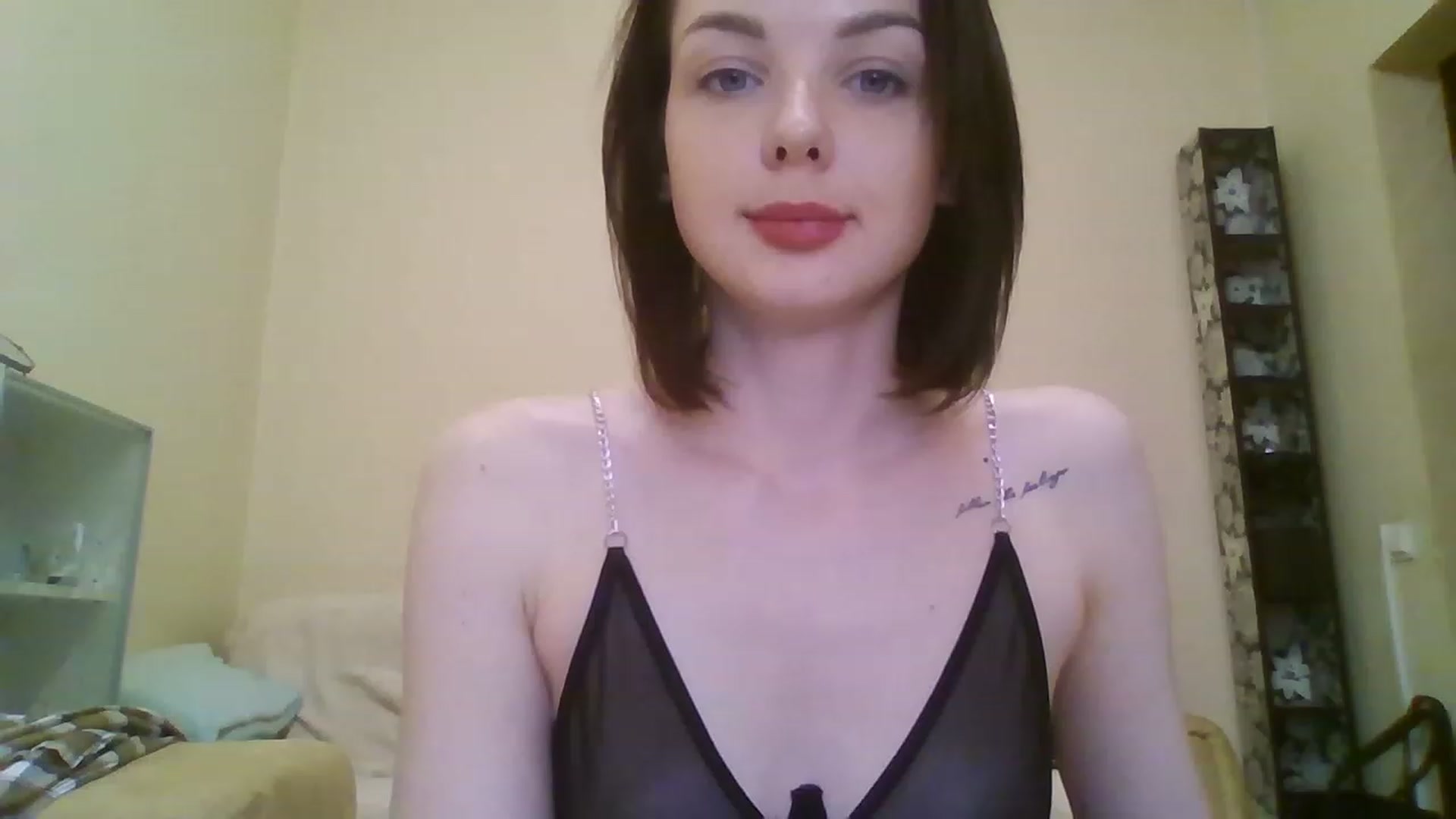 Gallery image thumbnail from RoxieSinner's myfreecams stream on, 03/29/2023, 11:58 image 2 of 20