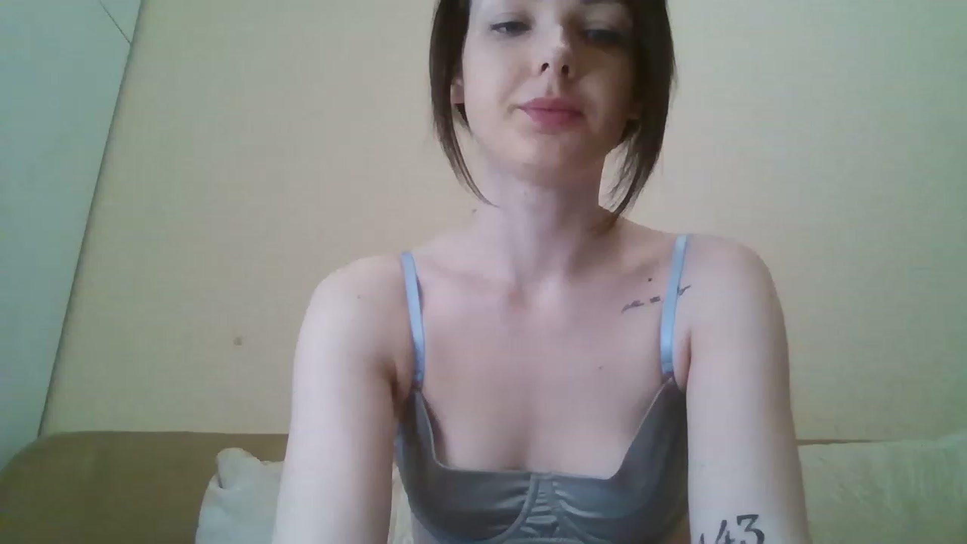 Gallery image thumbnail from RoxieSinner's myfreecams stream on, 03/30/2023, 12:12 image 1 of 20