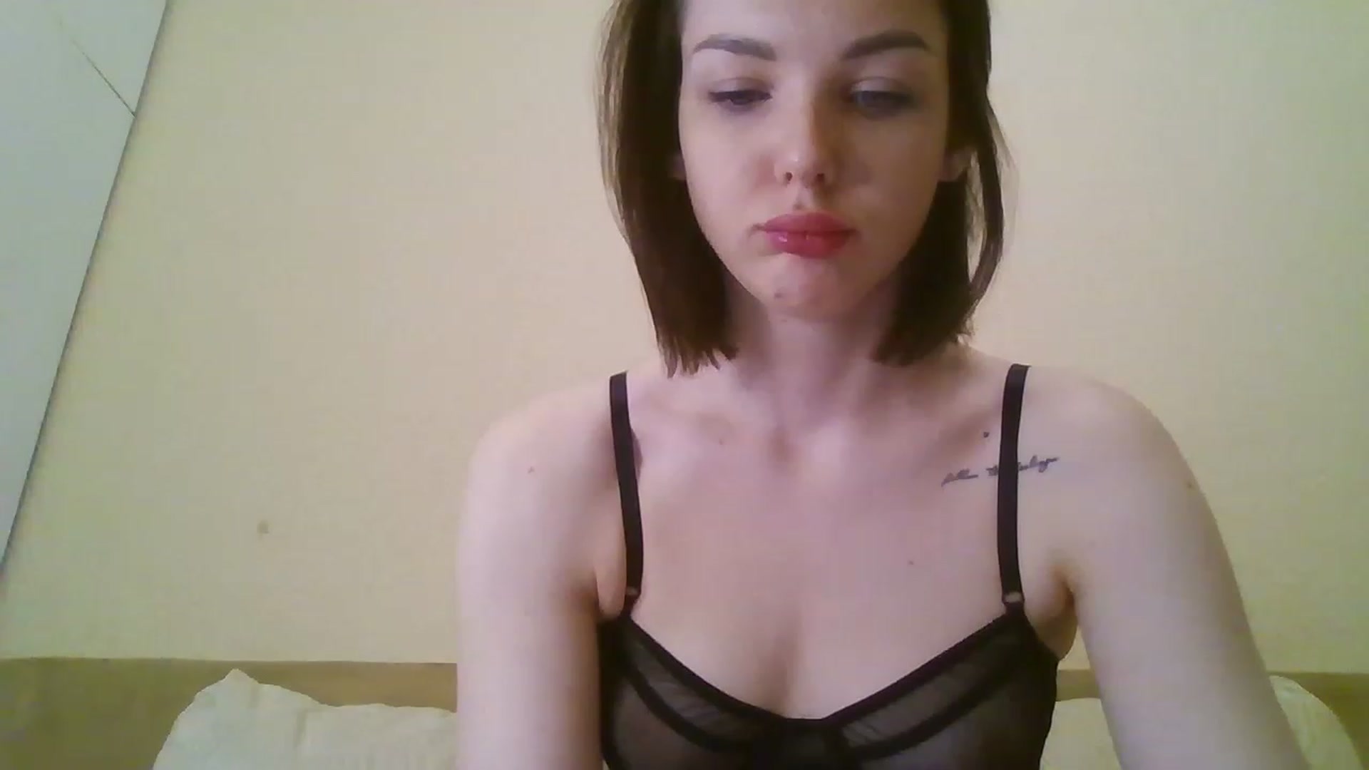 Gallery image thumbnail from RoxieSinner's myfreecams stream on, 04/04/2023, 09:21 image 9 of 20
