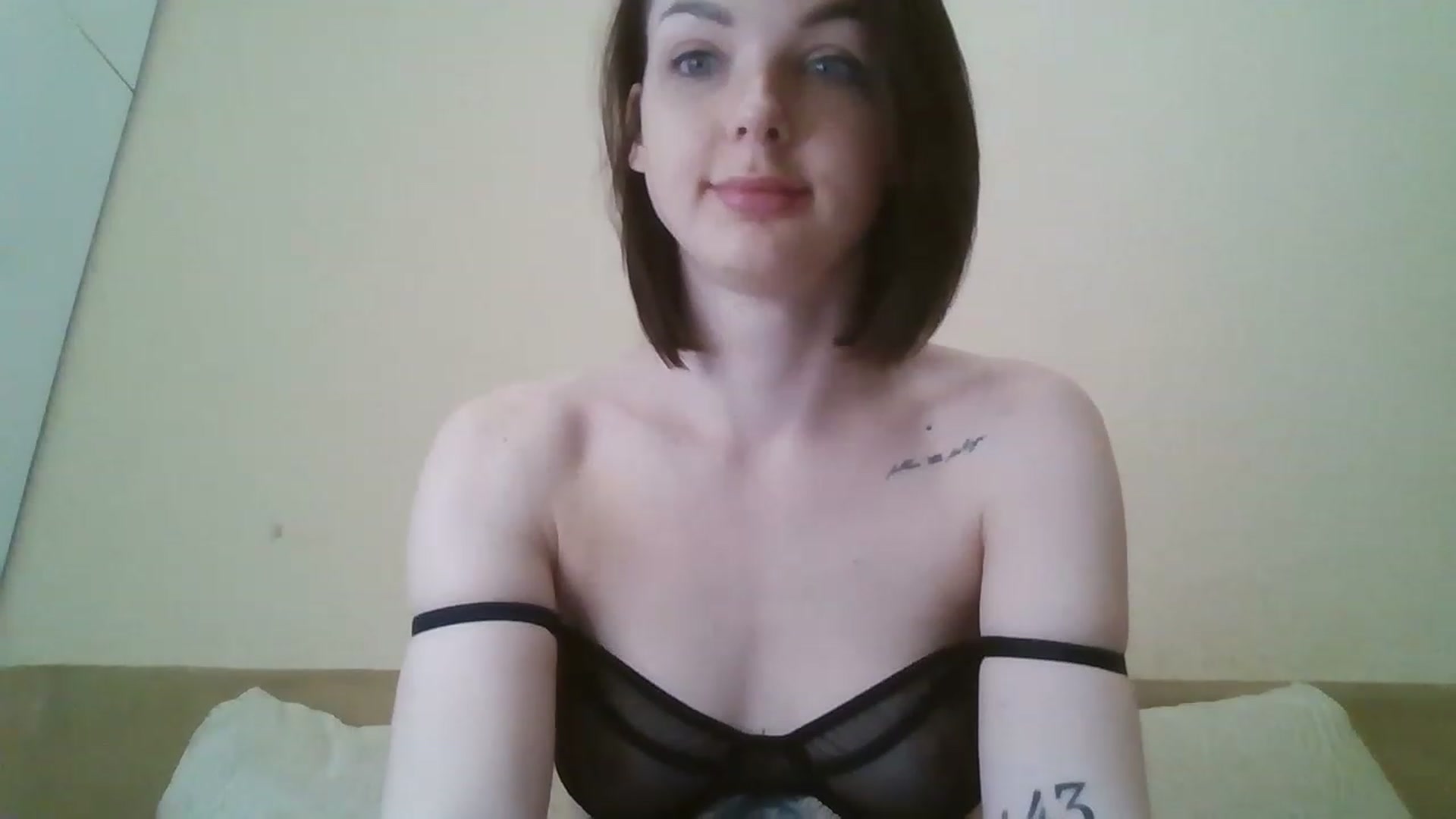Gallery image thumbnail from RoxieSinner's myfreecams stream on, 04/04/2023, 10:52 image 5 of 20