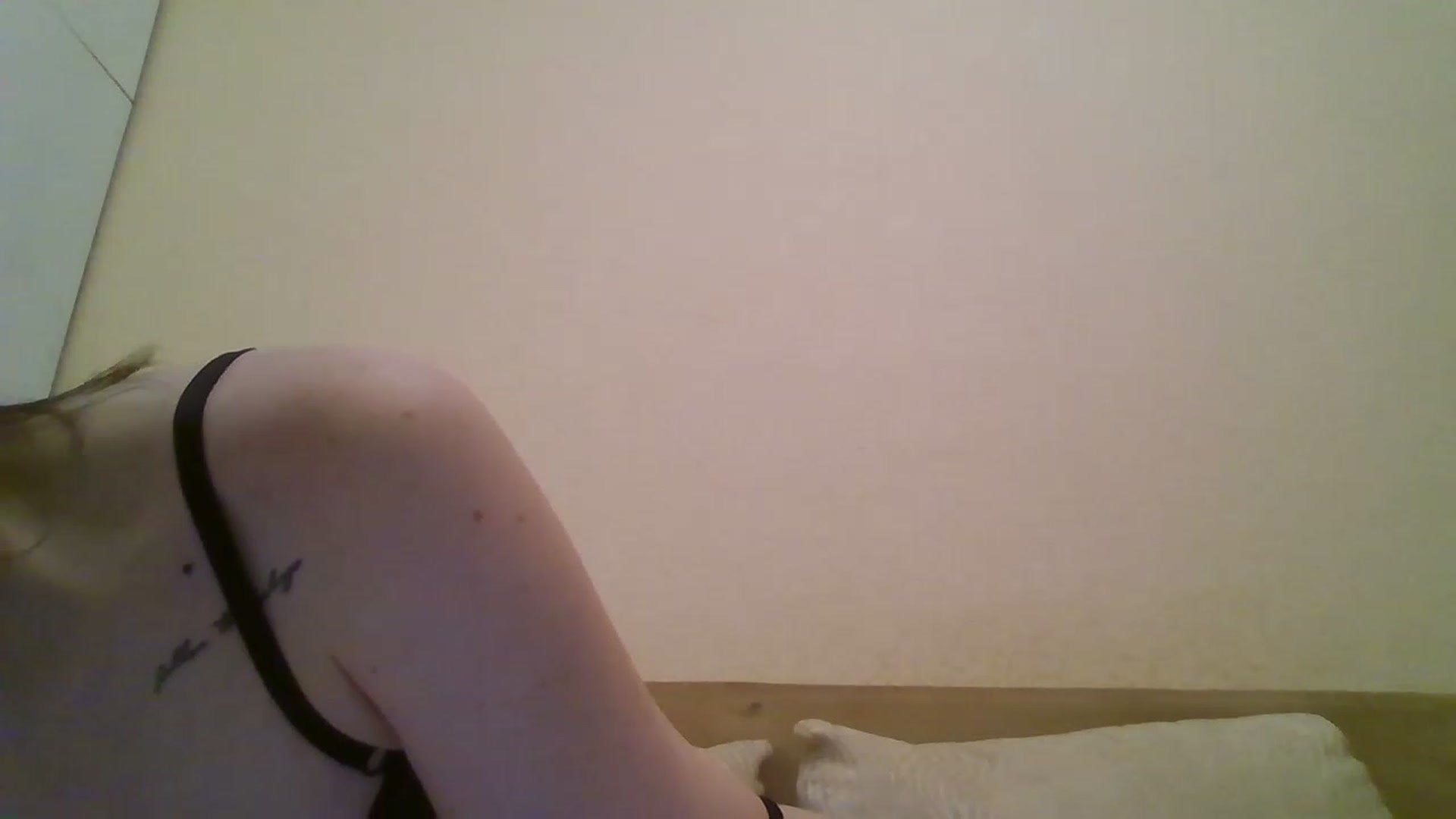 Gallery image thumbnail from RoxieSinner's myfreecams stream on, 04/04/2023, 10:52 image 14 of 20