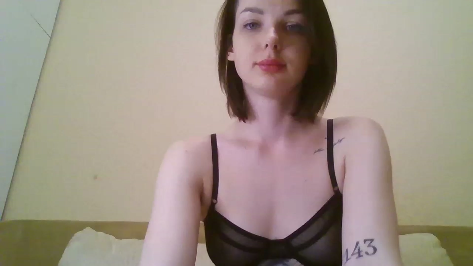 Gallery image thumbnail from RoxieSinner's myfreecams stream on, 04/04/2023, 12:03 image 10 of 20