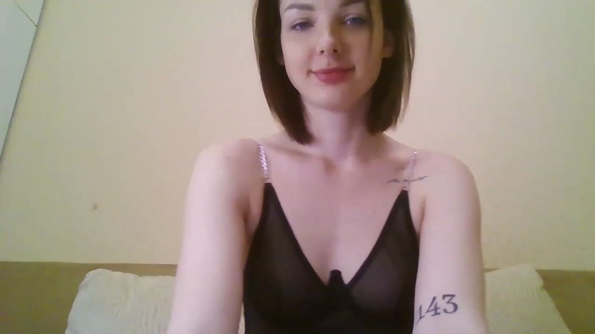 Gallery image thumbnail from RoxieSinner's myfreecams stream on, 04/05/2023, 08:55 image 13 of 20