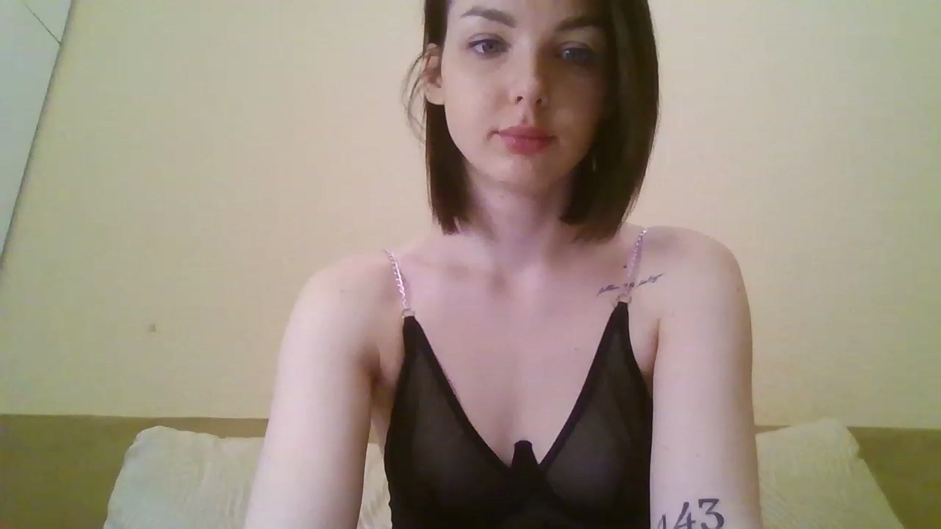 Gallery image thumbnail from RoxieSinner's myfreecams stream on, 04/05/2023, 08:55 image 7 of 20