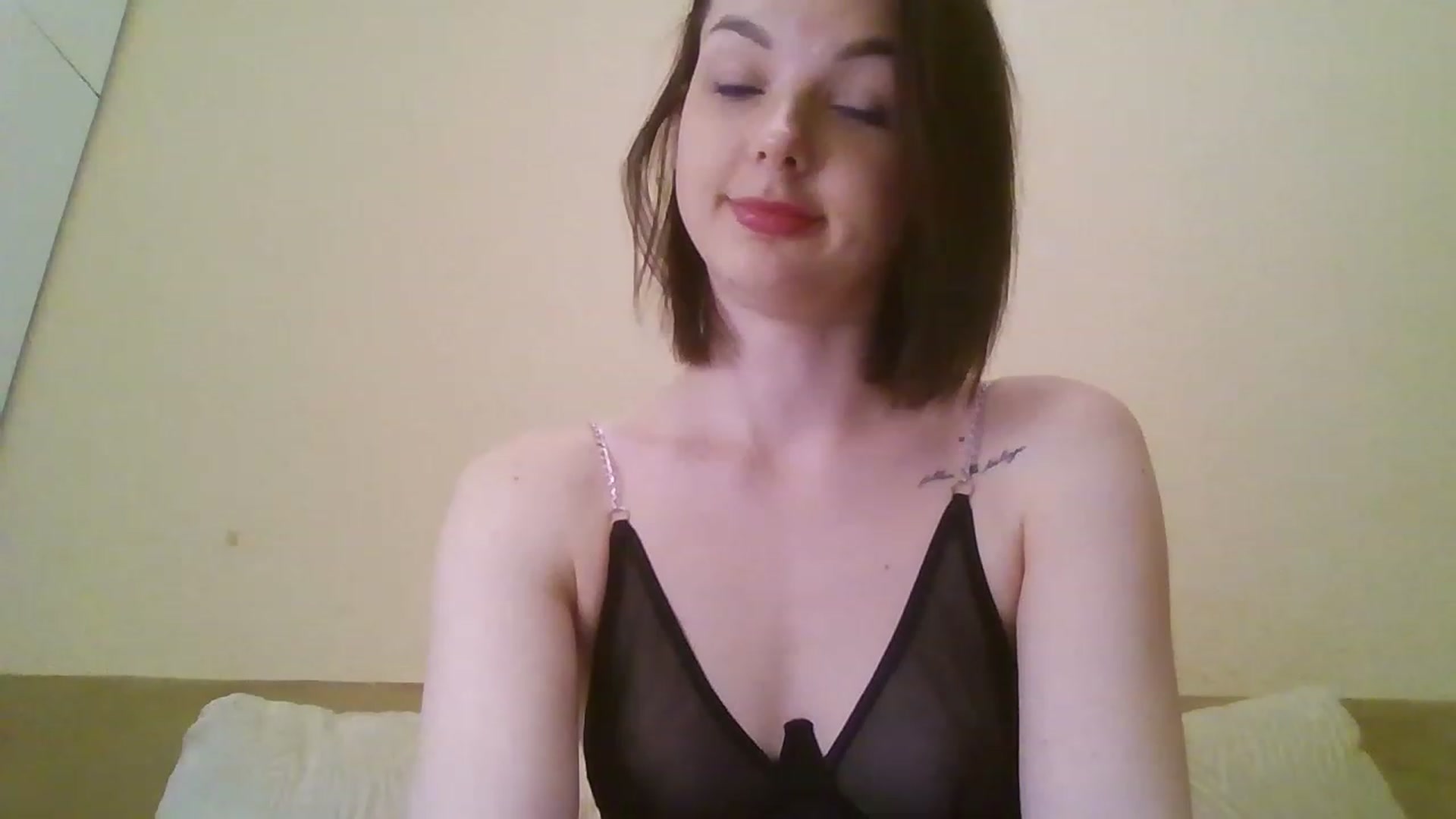 Gallery image thumbnail from RoxieSinner's myfreecams stream on, 04/05/2023, 11:42 image 5 of 20