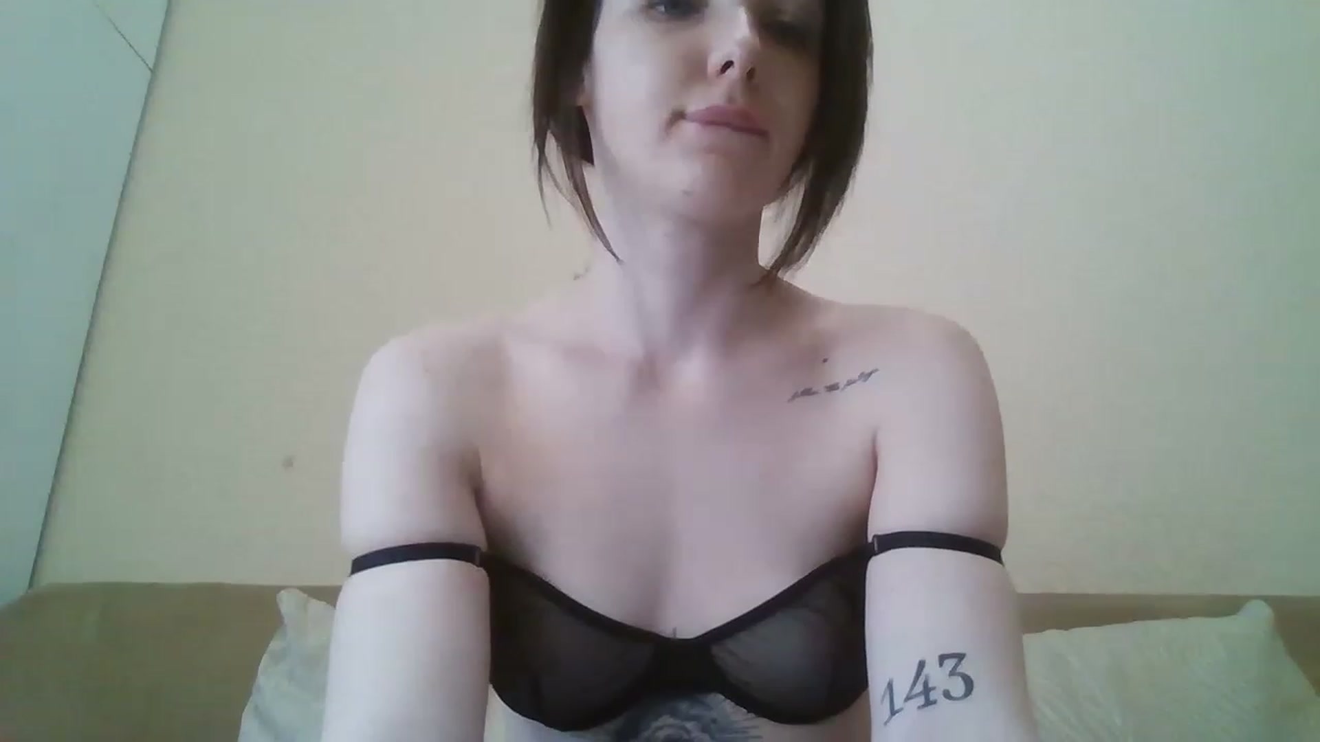 Gallery image thumbnail from RoxieSinner's myfreecams stream on, 04/09/2023, 11:54 image 3 of 20
