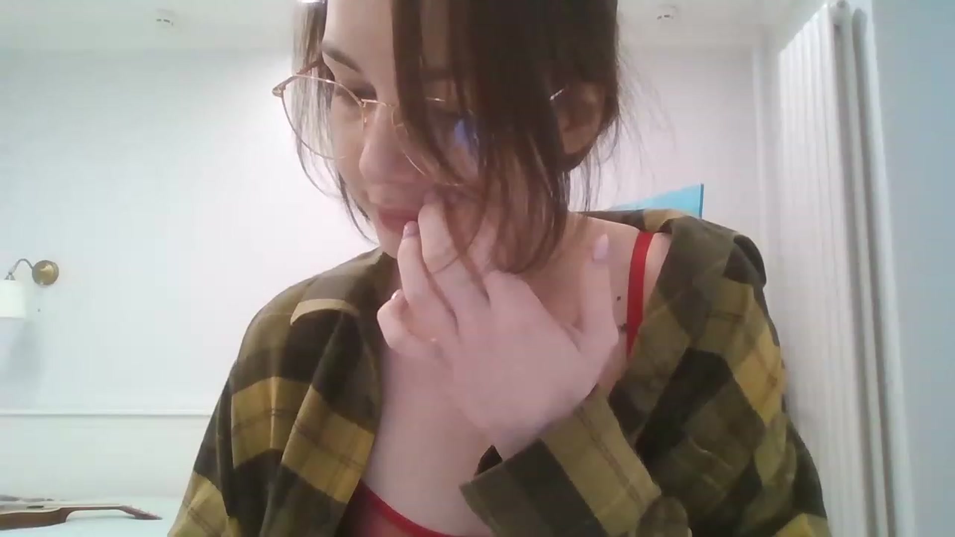 Gallery image thumbnail from RoxieSinner's myfreecams stream on, 04/15/2023, 13:05 image 1 of 20