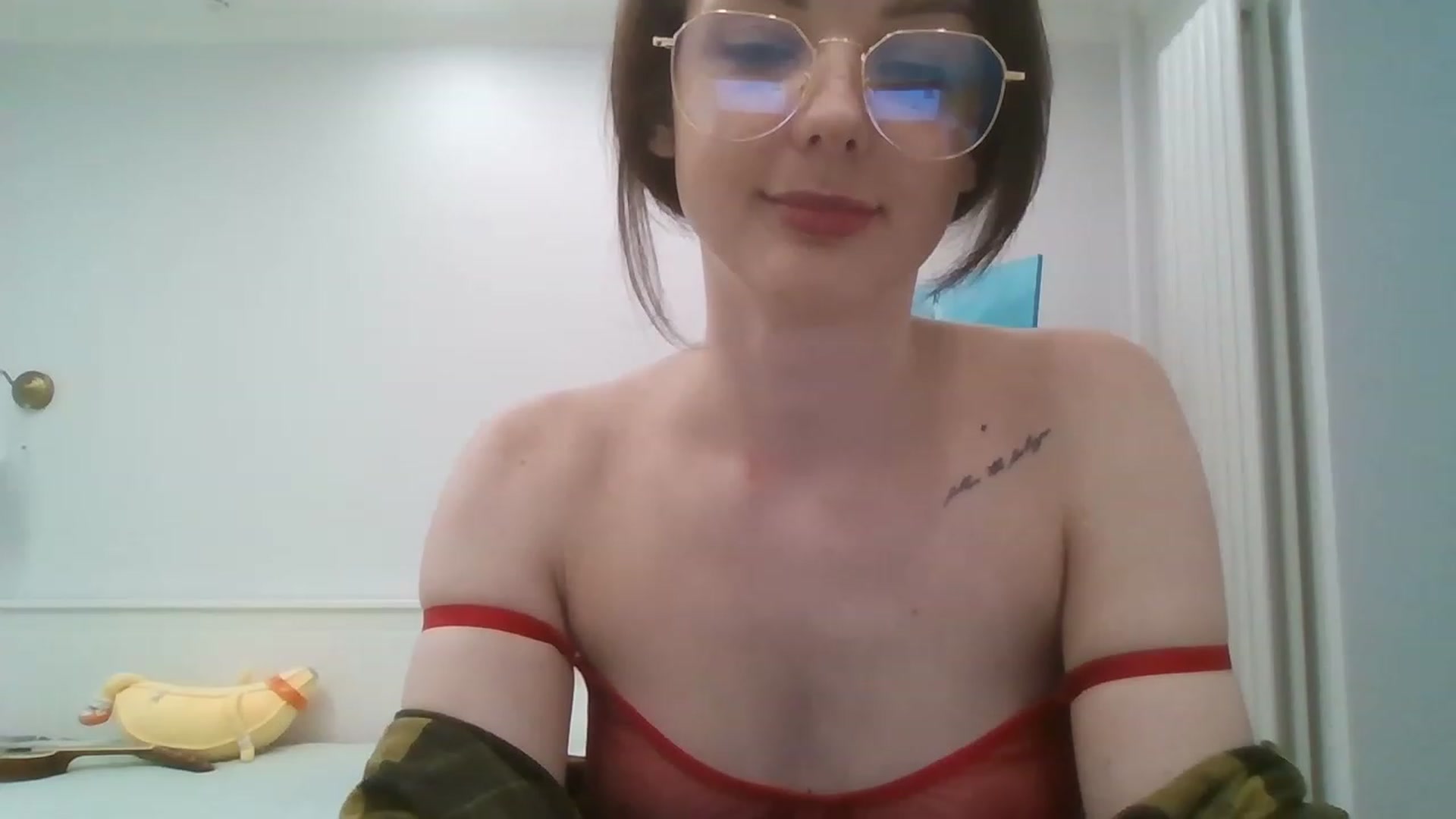 Gallery image thumbnail from RoxieSinner's myfreecams stream on, 04/15/2023, 14:56 image 13 of 20