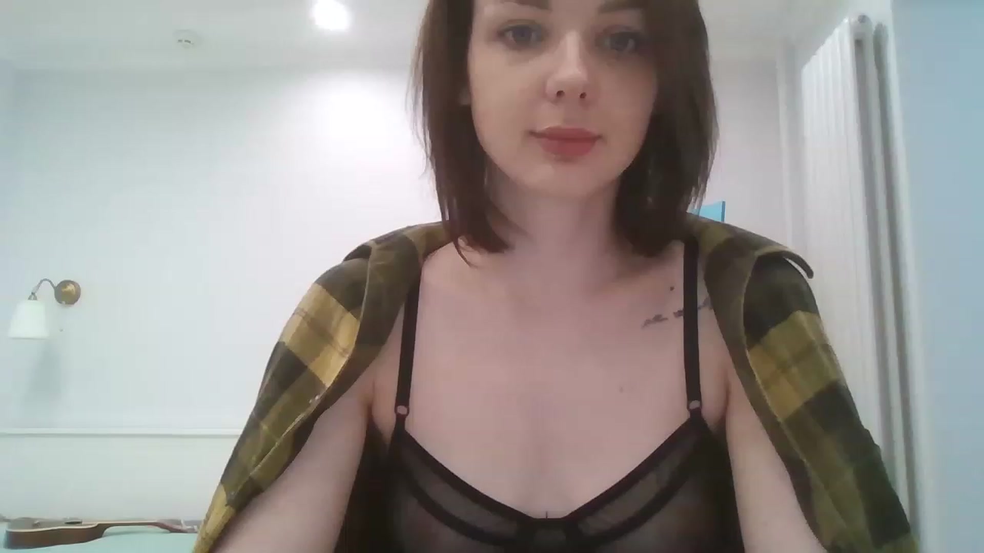 Gallery image thumbnail from RoxieSinner's myfreecams stream on, 04/16/2023, 09:18 image 17 of 20