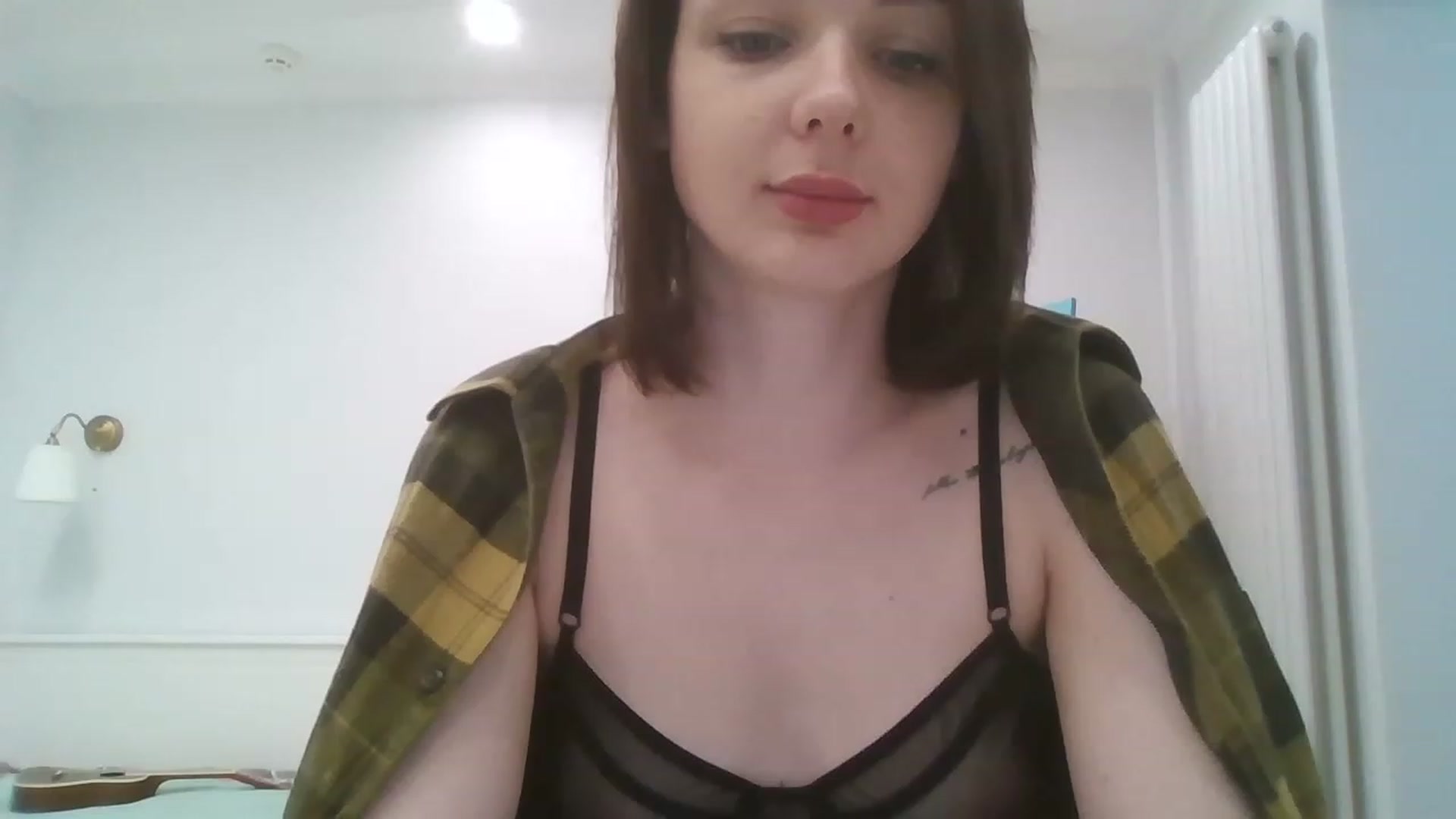 Gallery image thumbnail from RoxieSinner's myfreecams stream on, 04/16/2023, 09:18 image 9 of 20