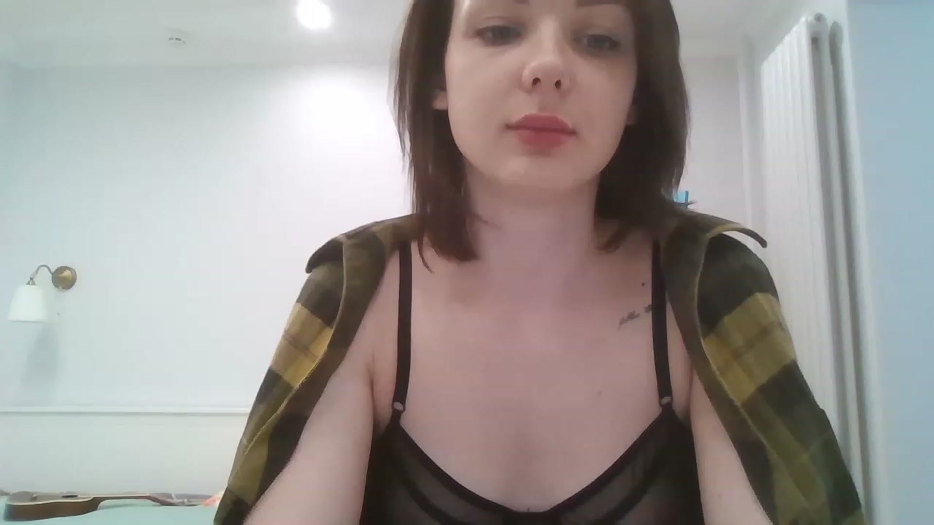 Gallery image thumbnail from RoxieSinner's myfreecams stream on, 04/16/2023, 09:18 image 14 of 20