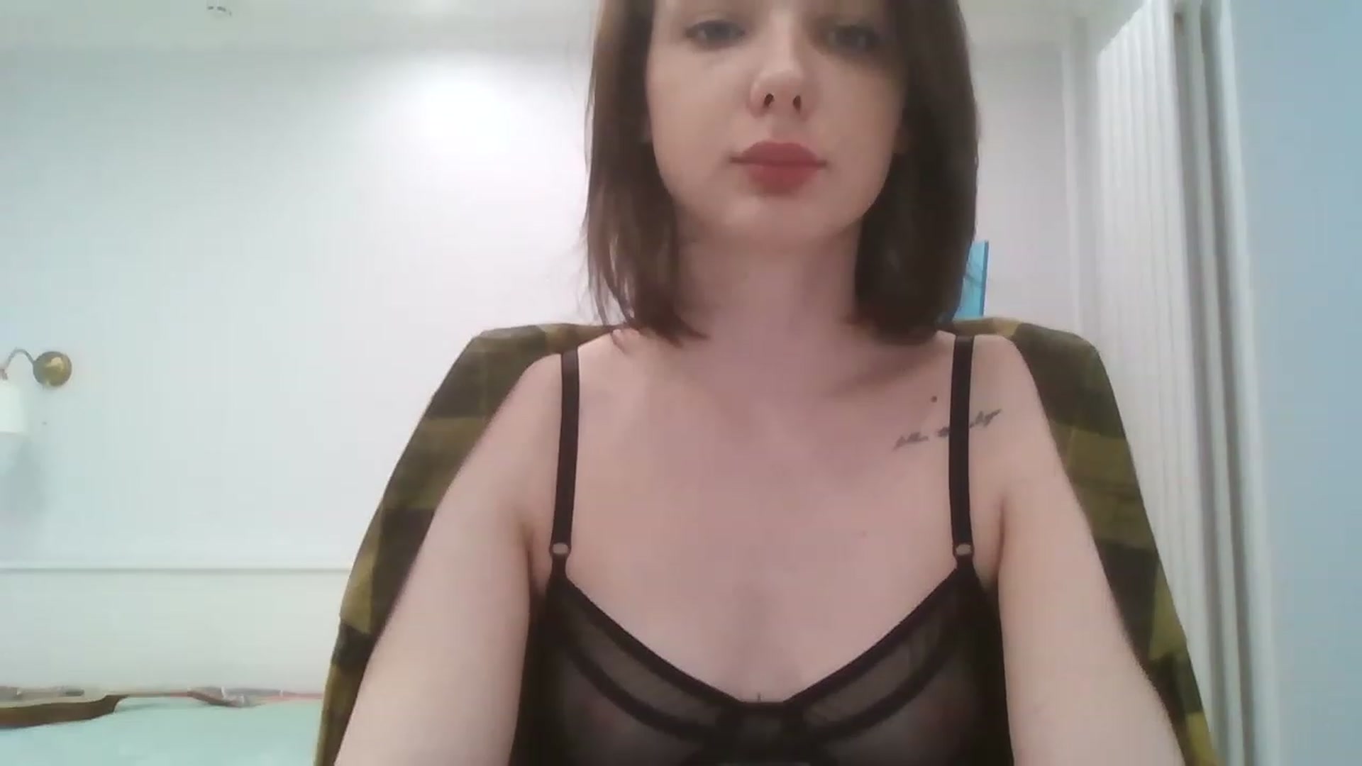 Gallery image thumbnail from RoxieSinner's myfreecams stream on, 04/16/2023, 11:56 image 14 of 20