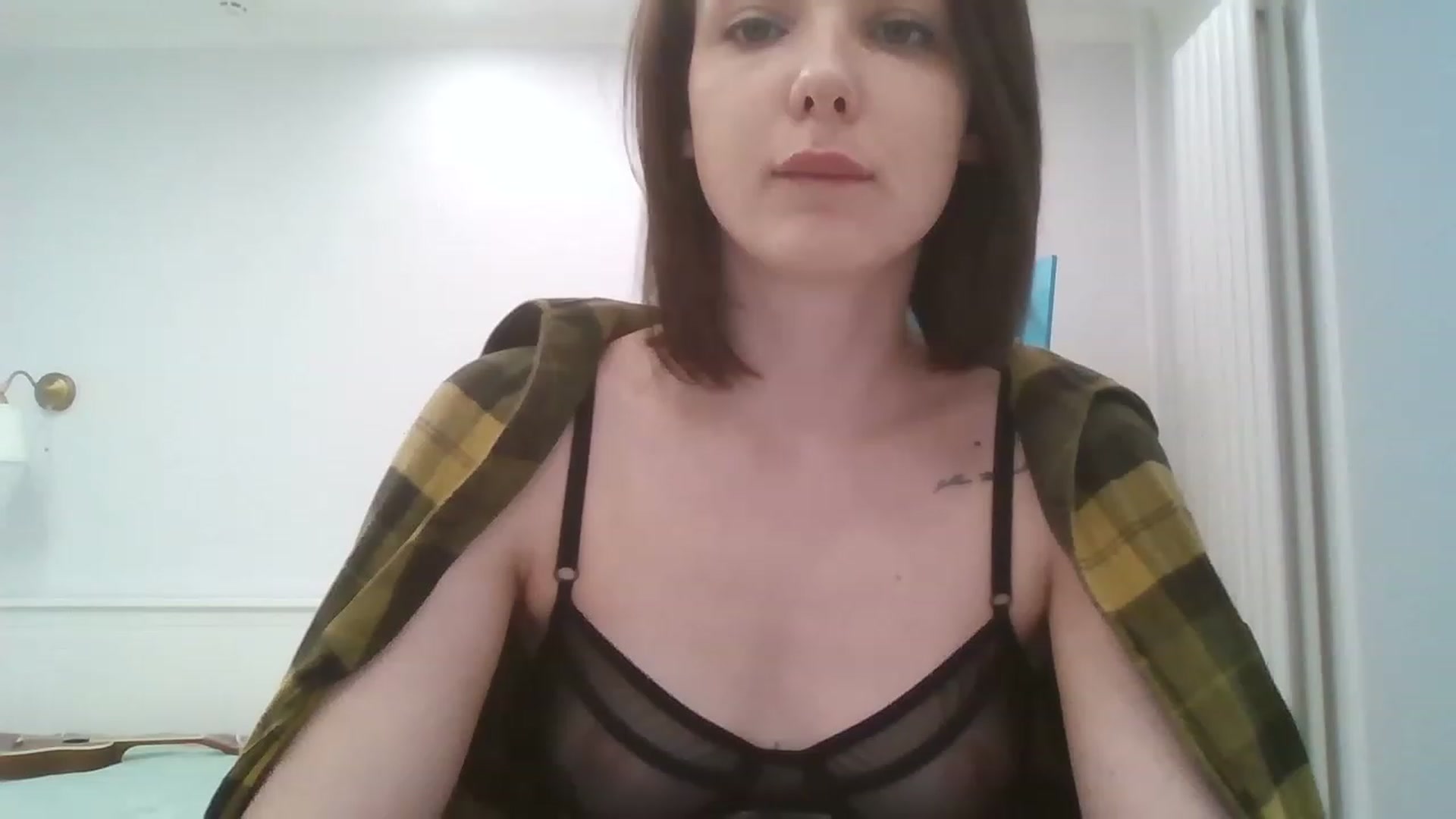Gallery image thumbnail from RoxieSinner's myfreecams stream on, 04/16/2023, 11:56 image 6 of 20