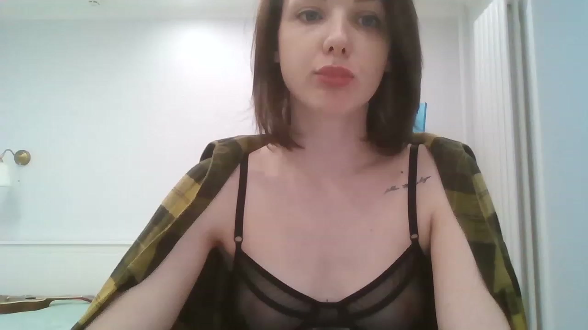 Gallery image thumbnail from RoxieSinner's myfreecams stream on, 04/16/2023, 11:56 image 13 of 20