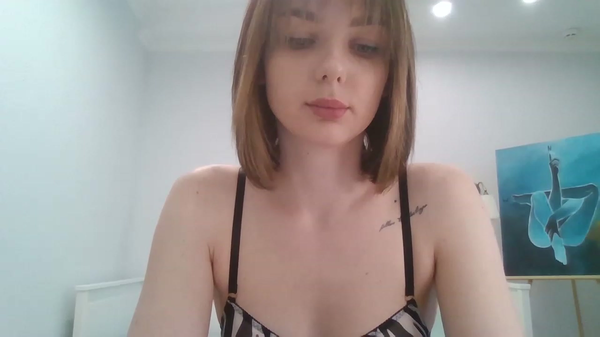 Gallery image thumbnail from RoxieSinner's myfreecams stream on, 05/02/2023, 12:59 image 12 of 20