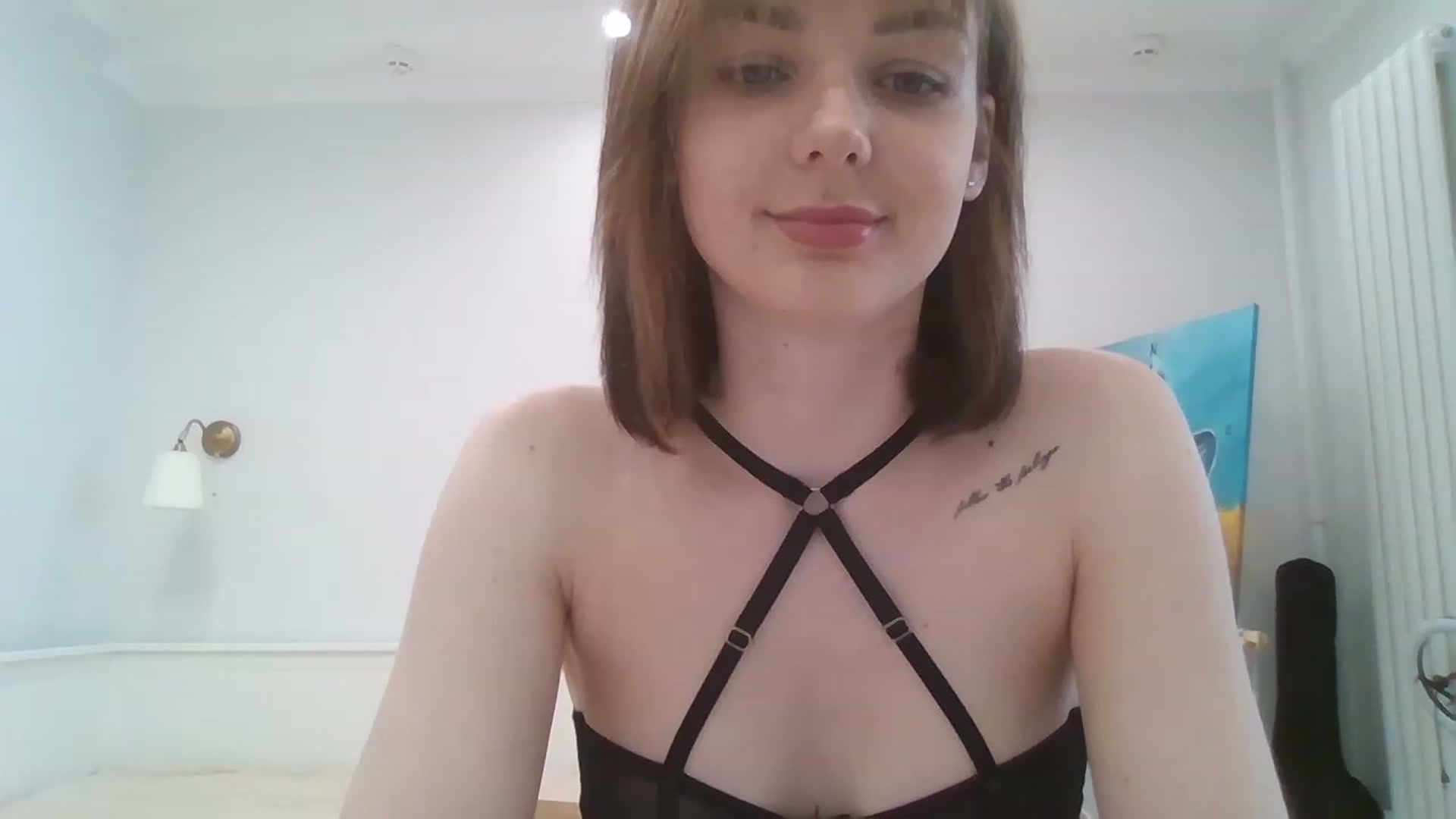 Gallery image thumbnail from RoxieSinner's myfreecams stream on, 05/17/2023, 11:11 image 2 of 20