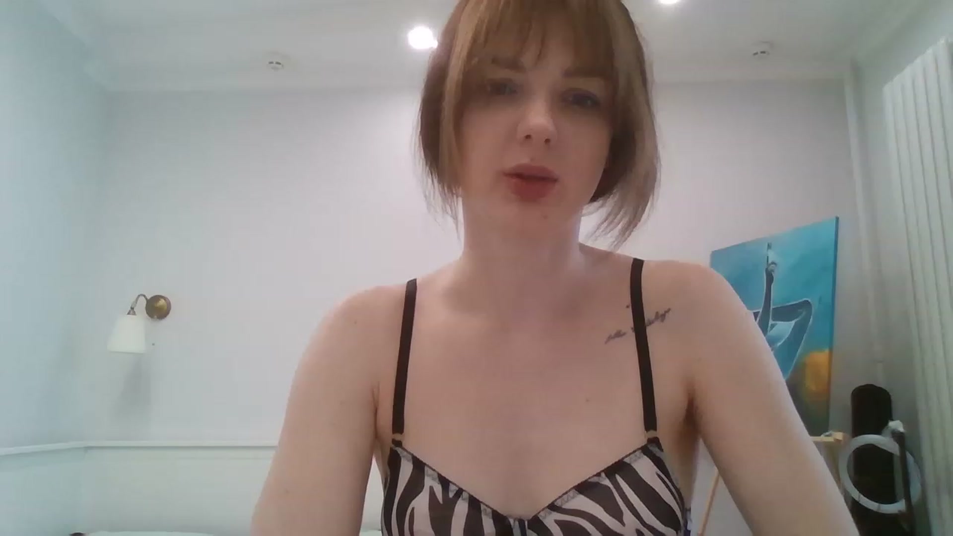 Gallery image thumbnail from RoxieSinner's myfreecams stream on, 05/25/2023, 12:25 image 2 of 20