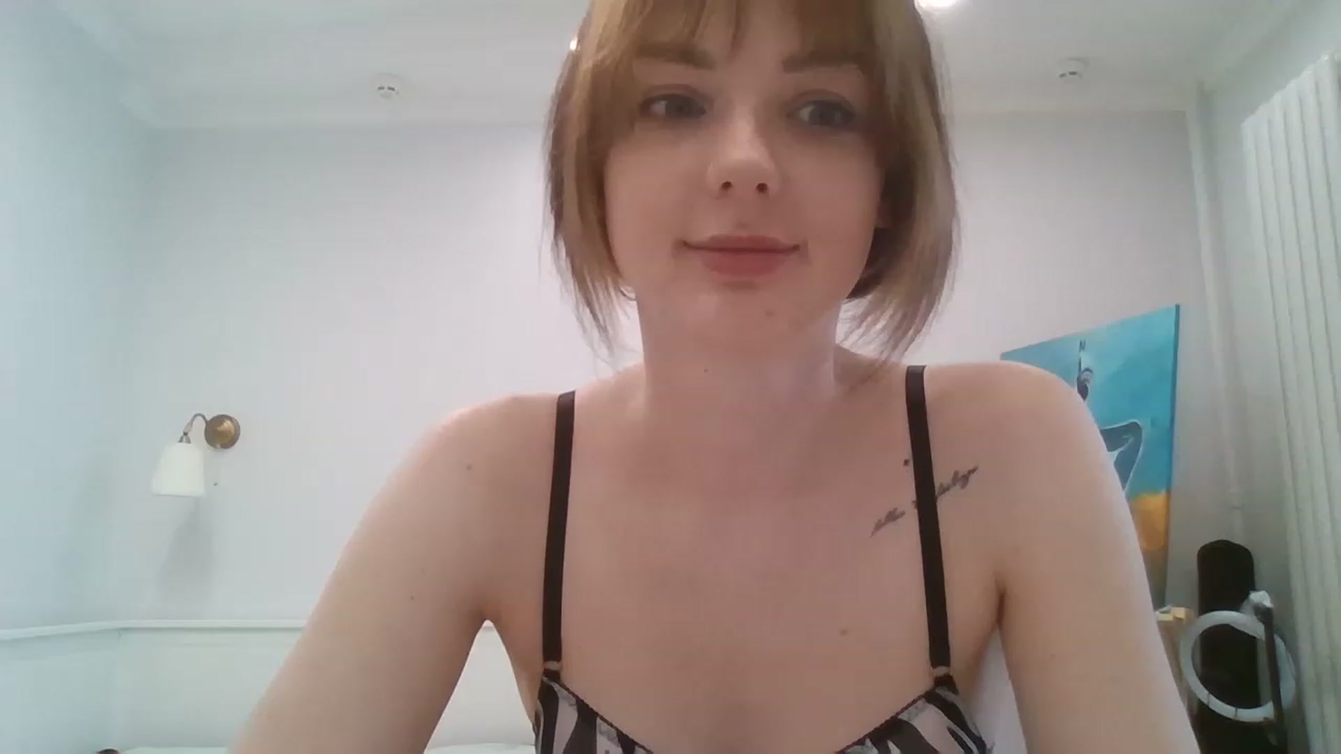Gallery image thumbnail from RoxieSinner's myfreecams stream on, 05/25/2023, 12:25 image 3 of 20