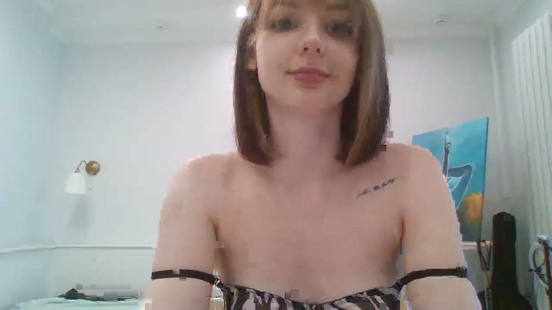 Gallery image thumbnail from RoxieSinner's myfreecams stream on, 06/01/2023, 12:55 image 10 of 20