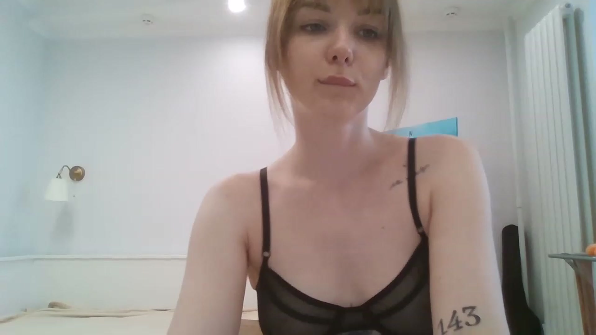 Gallery image thumbnail from RoxieSinner's myfreecams stream on, 06/24/2023, 12:27 image 7 of 20