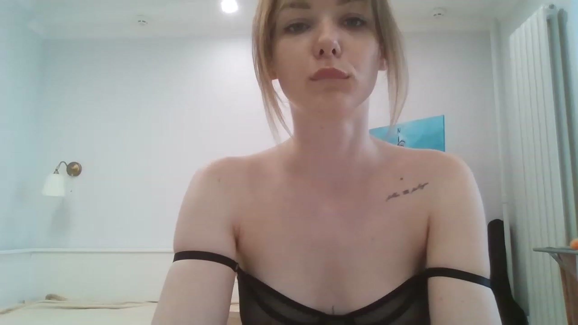 Gallery image thumbnail from RoxieSinner's myfreecams stream on, 06/24/2023, 12:27 image 16 of 20