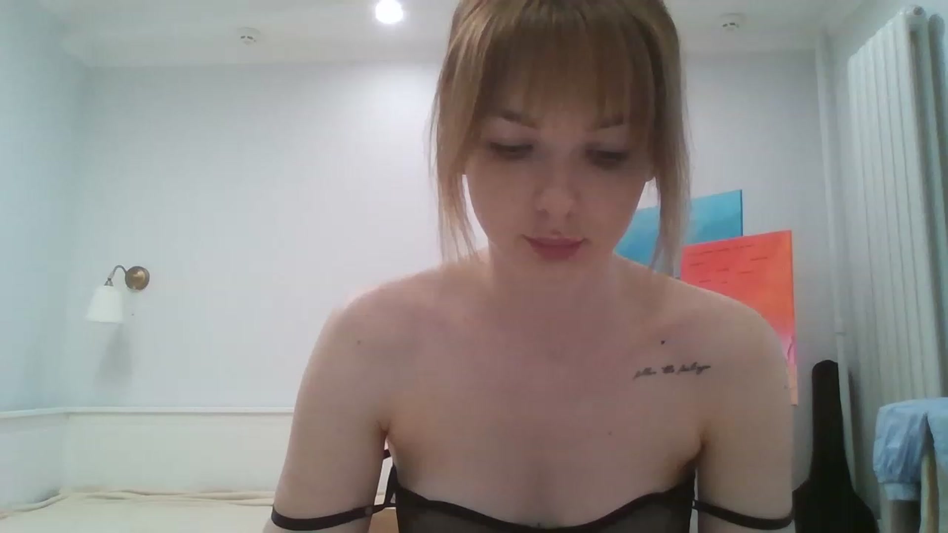 Gallery image thumbnail from RoxieSinner's myfreecams stream on, 06/25/2023, 15:03 image 12 of 20
