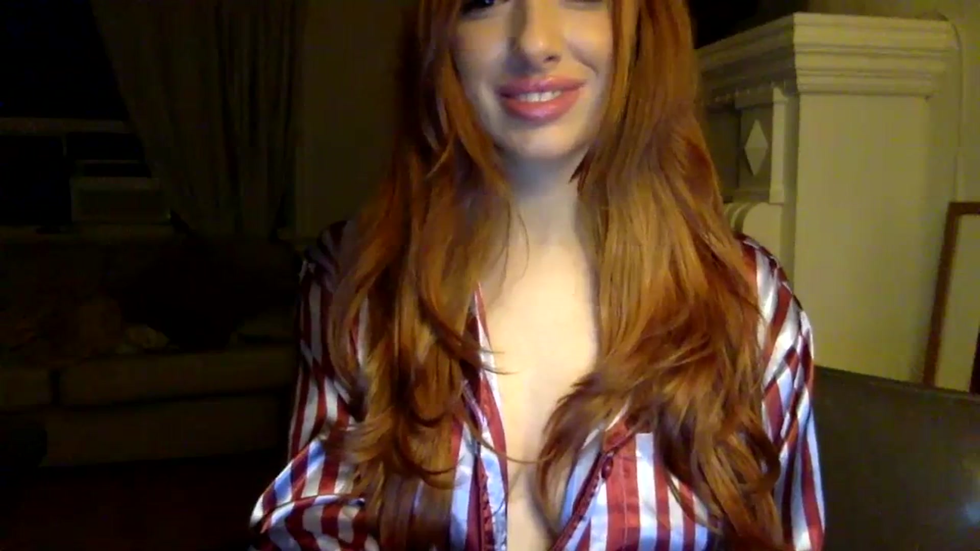 Gallery image thumbnail from Roxiredlight's myfreecams stream on, 01/13/2024, 08:35 image 5 of 20