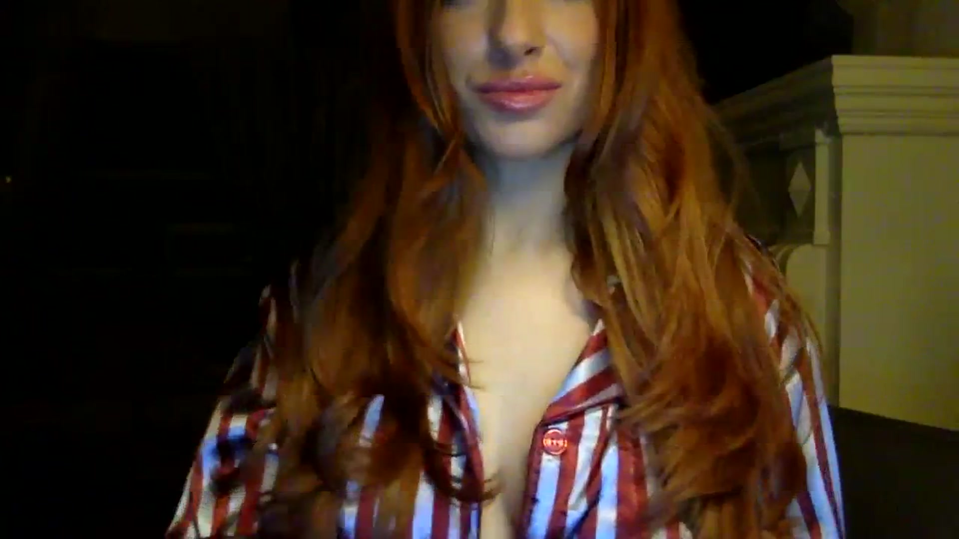 Gallery image thumbnail from Roxiredlight's myfreecams stream on, 01/13/2024, 08:35 image 7 of 20