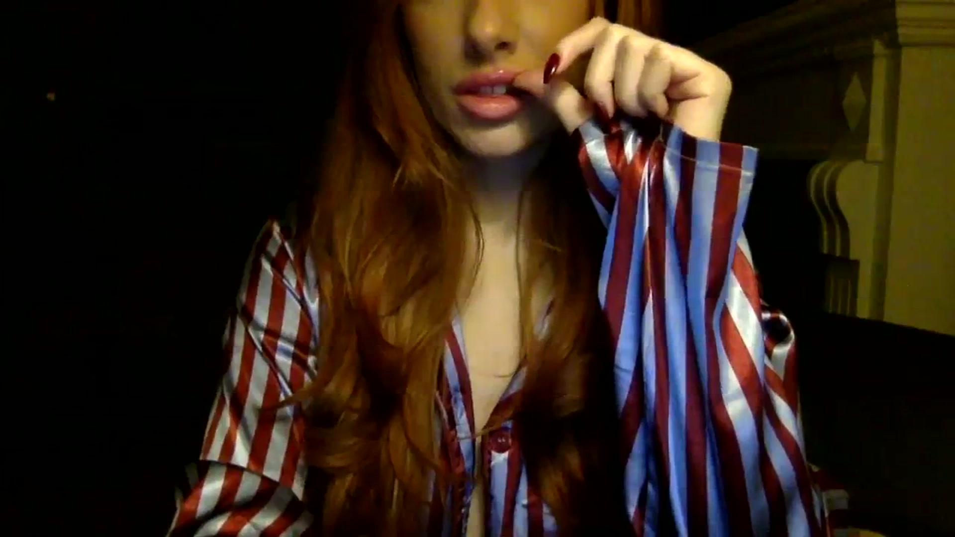 Gallery image thumbnail from Roxiredlight's myfreecams stream on, 01/13/2024, 09:31 image 19 of 20