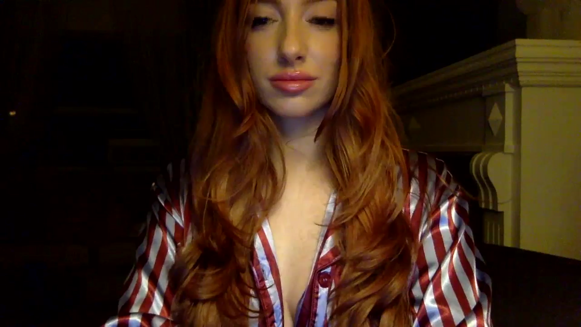 Gallery image thumbnail from Roxiredlight's myfreecams stream on, 01/13/2024, 09:31 image 6 of 20