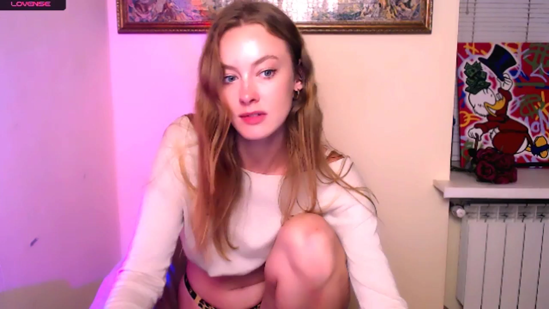 Gallery image thumbnail from RoxyCherry_'s myfreecams stream on, 09/28/2025, 11:17 image 10 of 20