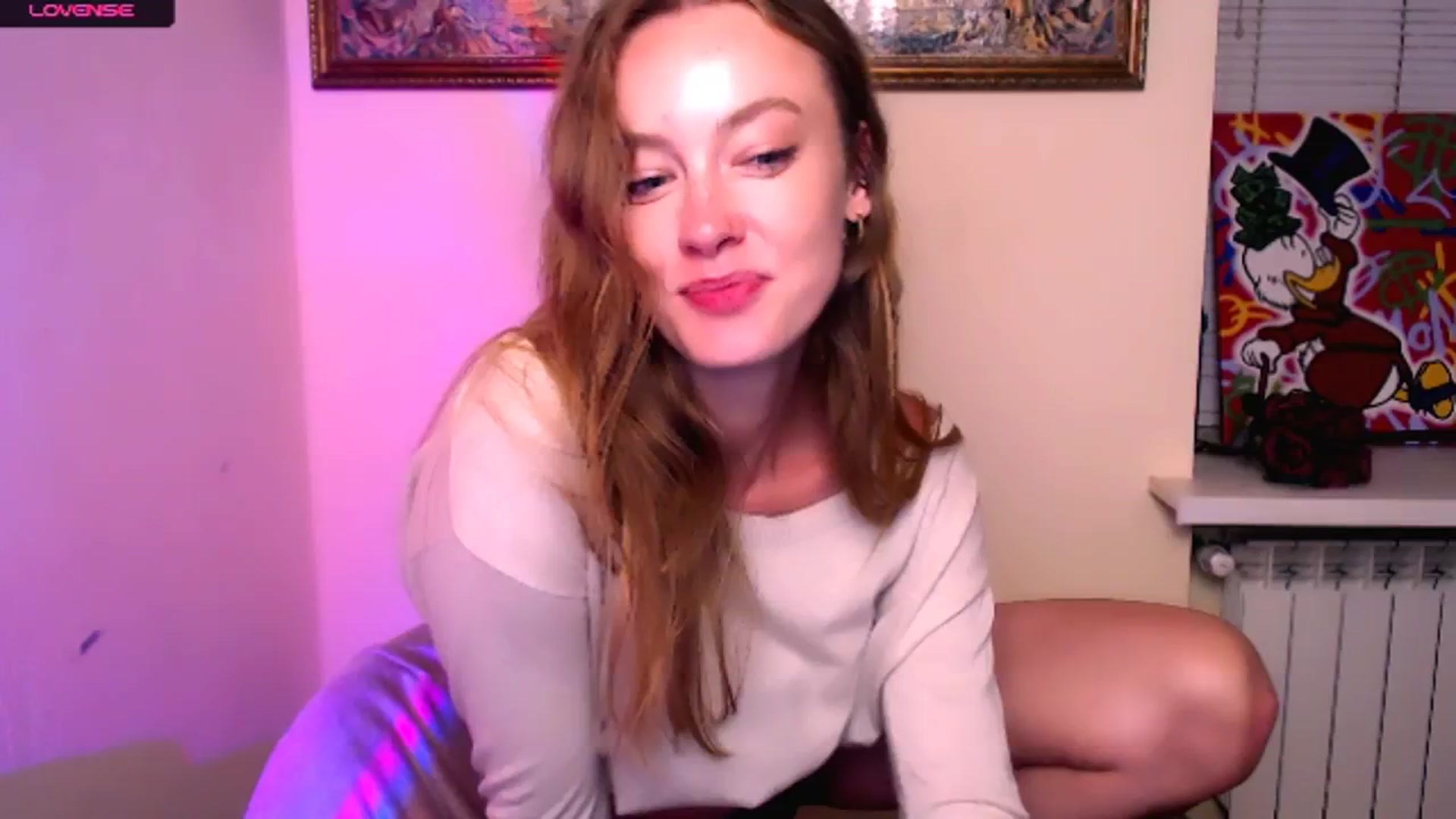 Gallery image thumbnail from RoxyCherry_'s myfreecams stream on, 09/28/2025, 11:17 image 8 of 20