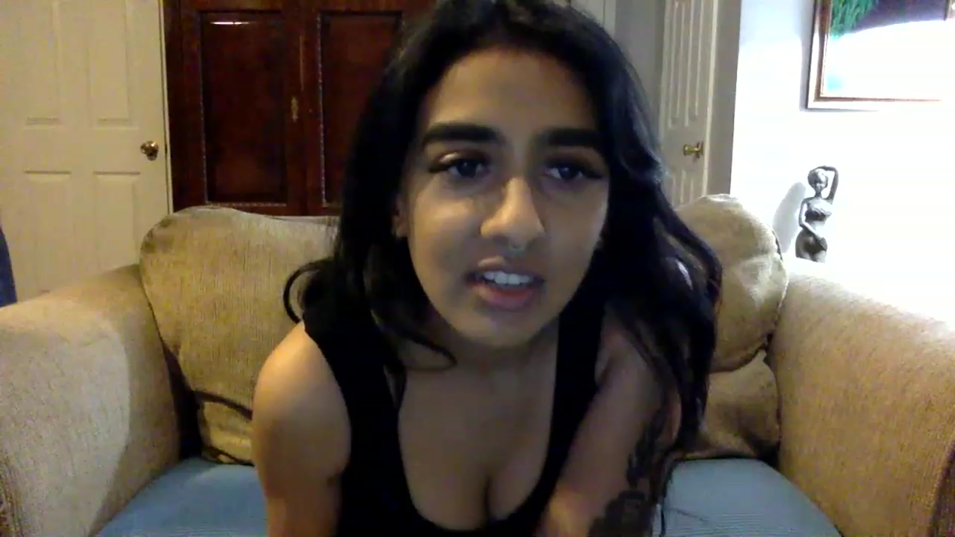 Gallery image thumbnail from RoxyRhapsody's myfreecams stream on, 11/21/2022, 24:47 image 6 of 20