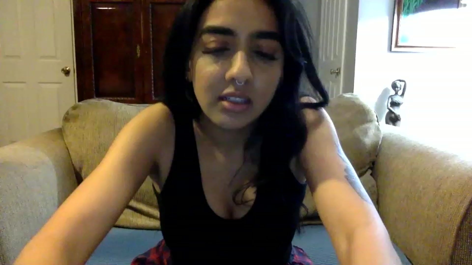Gallery image thumbnail from RoxyRhapsody's myfreecams stream on, 11/21/2022, 24:47 image 9 of 20