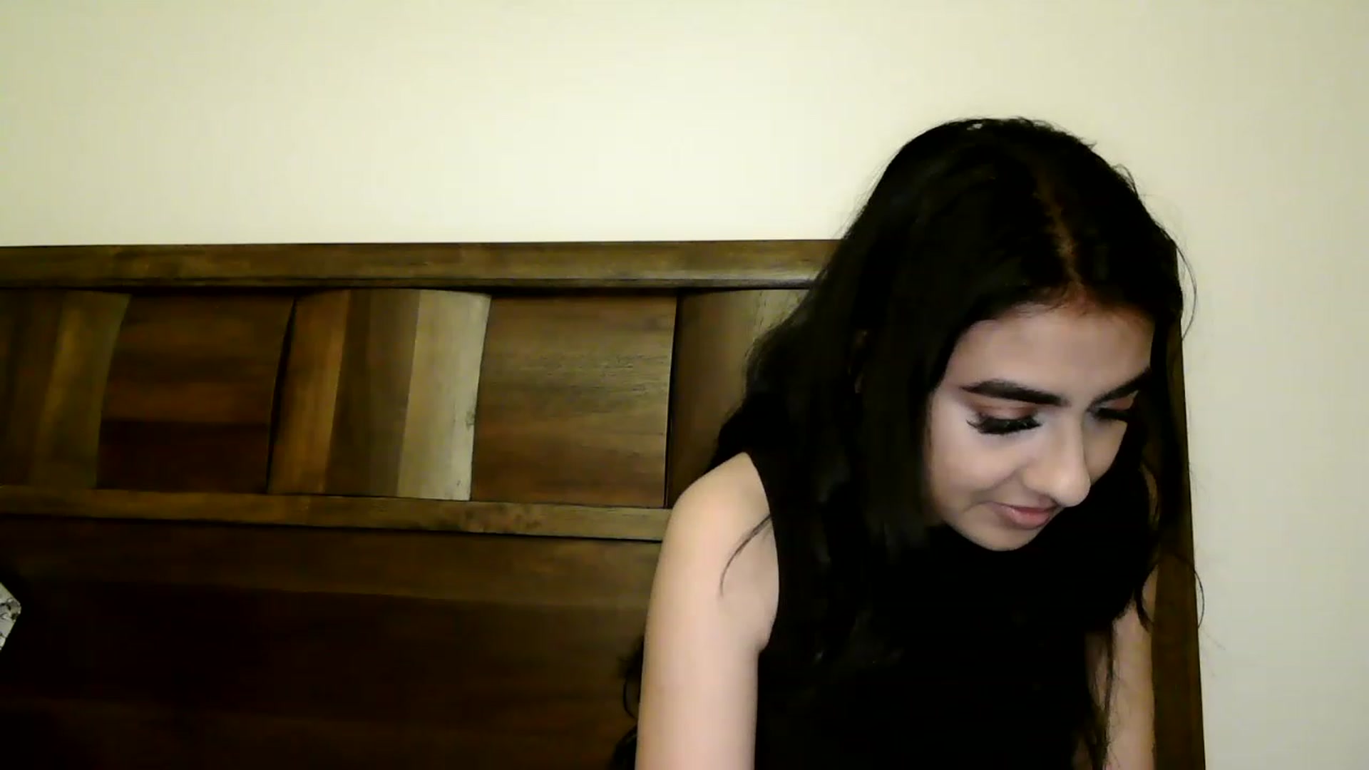 Gallery image thumbnail from RoxyRhapsody's myfreecams stream on, 11/23/2022, 02:10 image 17 of 20