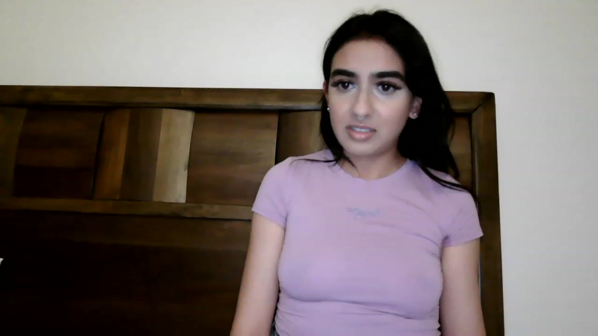 Gallery image thumbnail from RoxyRhapsody's myfreecams stream on, 11/24/2022, 03:16 image 2 of 20