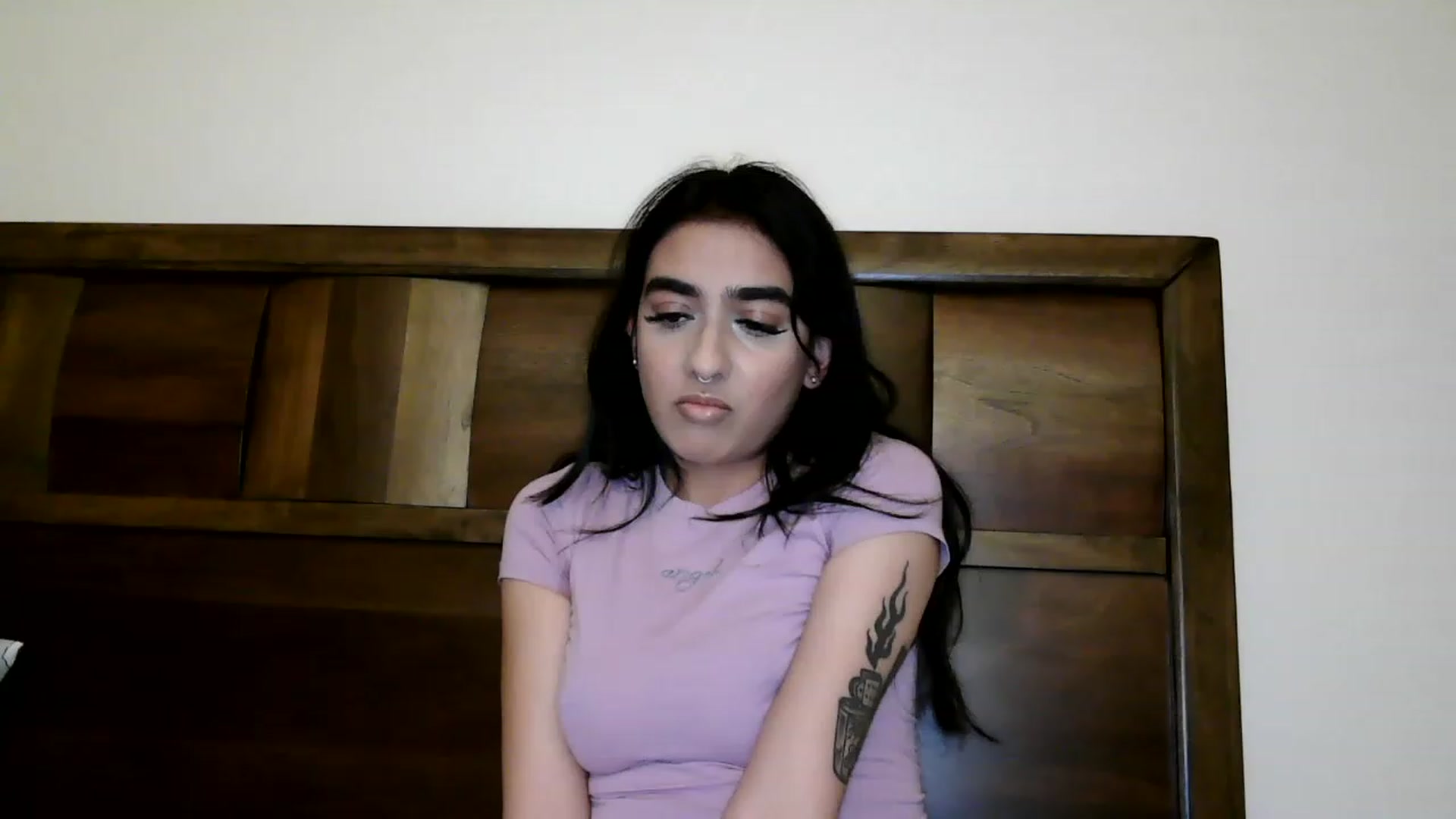 Gallery image thumbnail from RoxyRhapsody's myfreecams stream on, 11/24/2022, 03:16 image 10 of 20