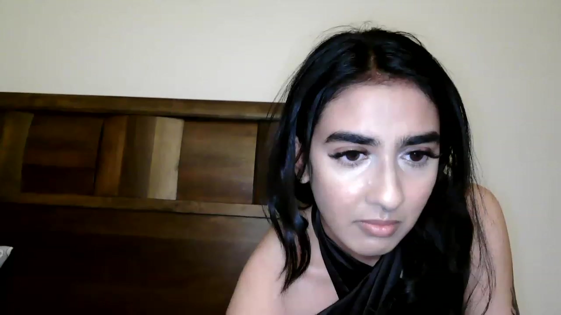 Gallery image thumbnail from RoxyRhapsody's myfreecams stream on, 11/24/2022, 03:43 image 7 of 20