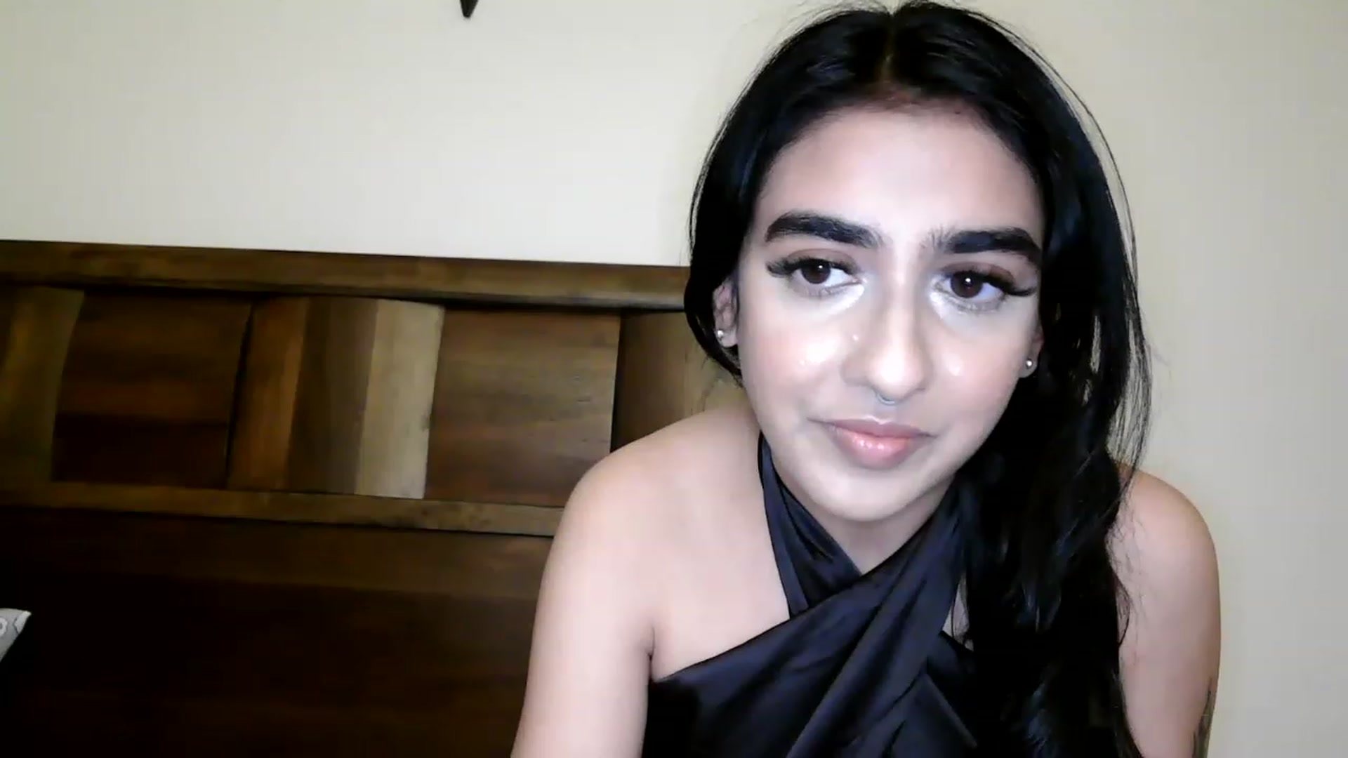 Gallery image thumbnail from RoxyRhapsody's myfreecams stream on, 11/24/2022, 03:43 image 20 of 20