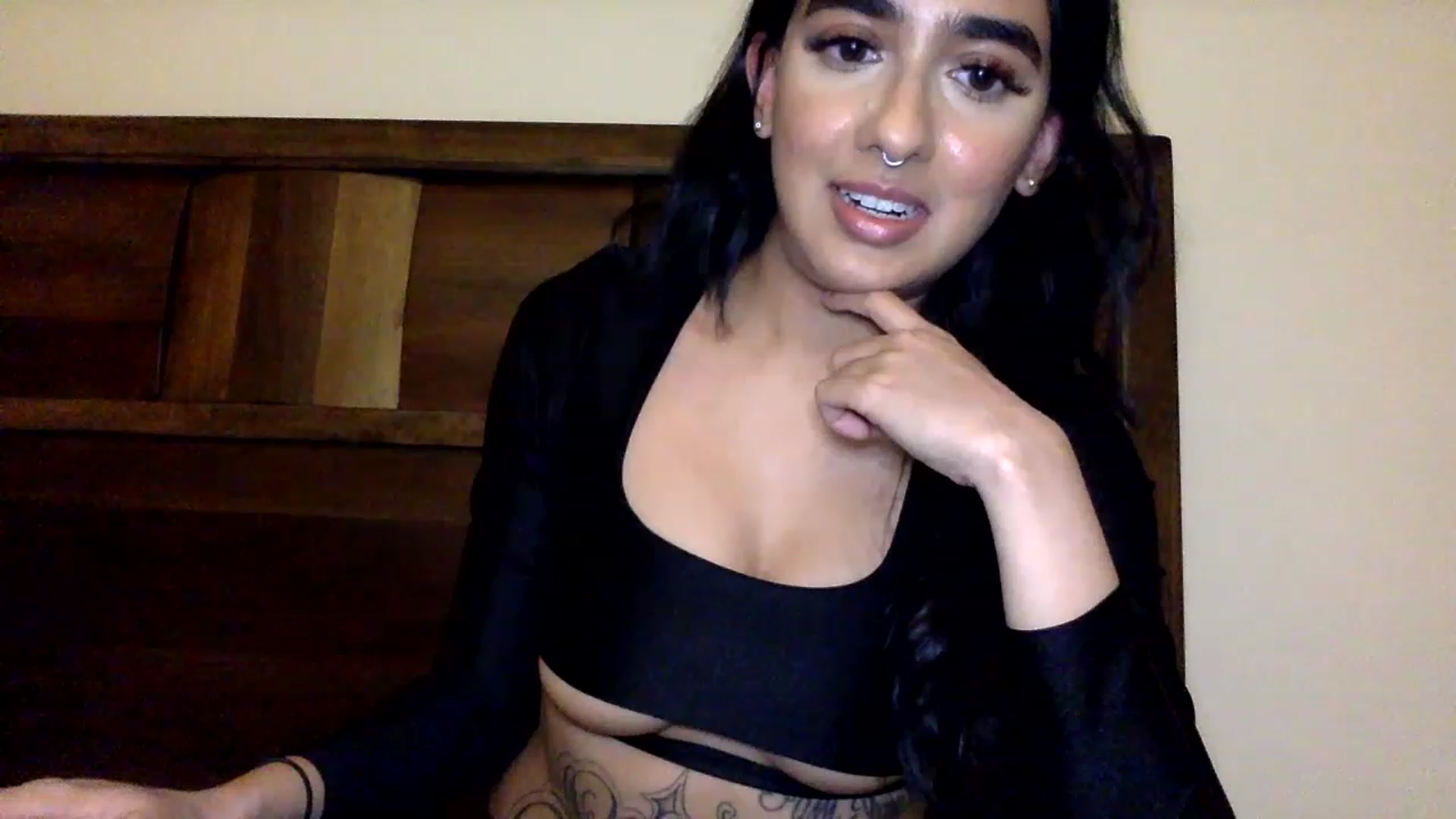 Gallery image thumbnail from RoxyRhapsody's myfreecams stream on, 11/25/2022, 02:37 image 15 of 20